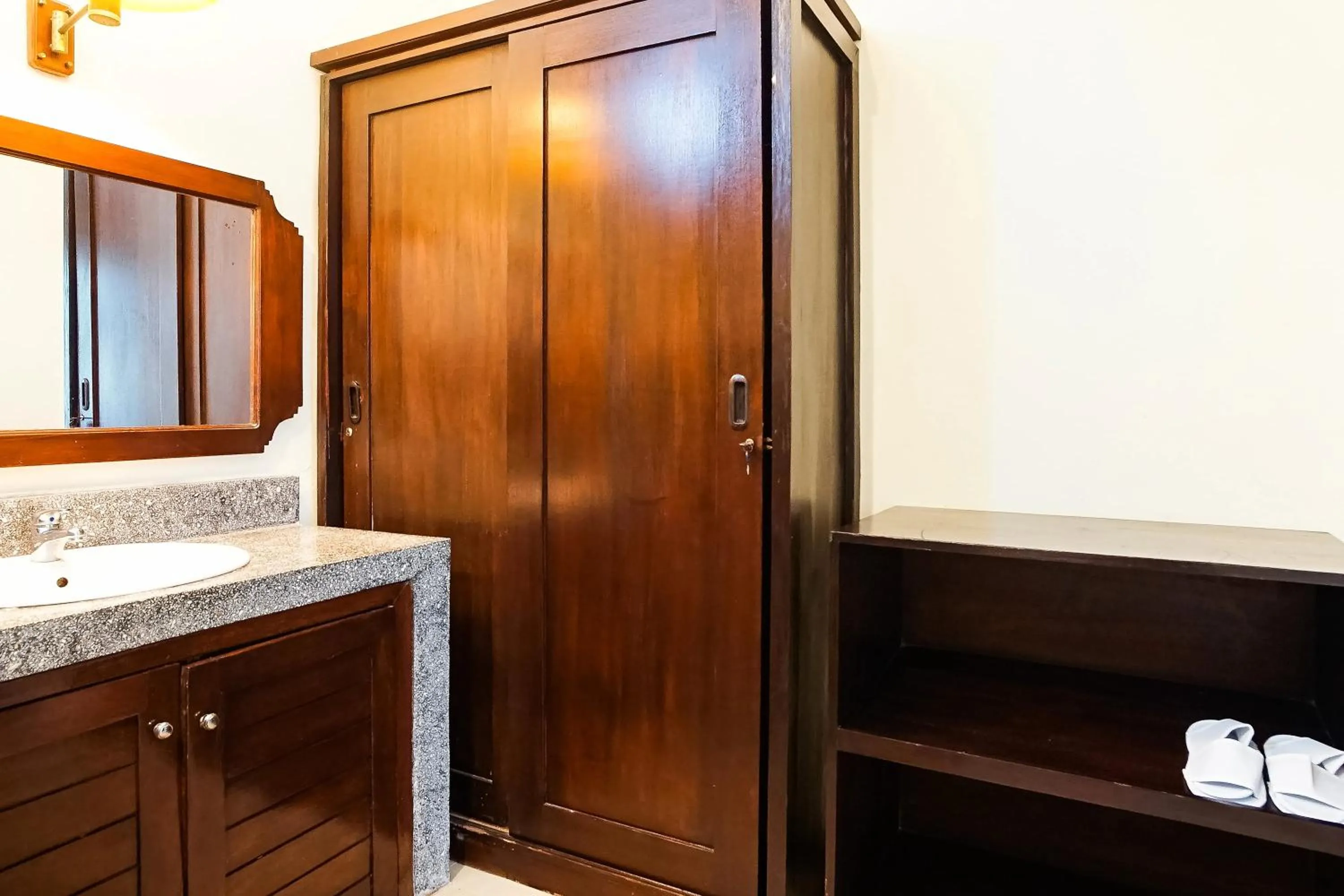 Bathroom in Taman Ayu Legian Hotel