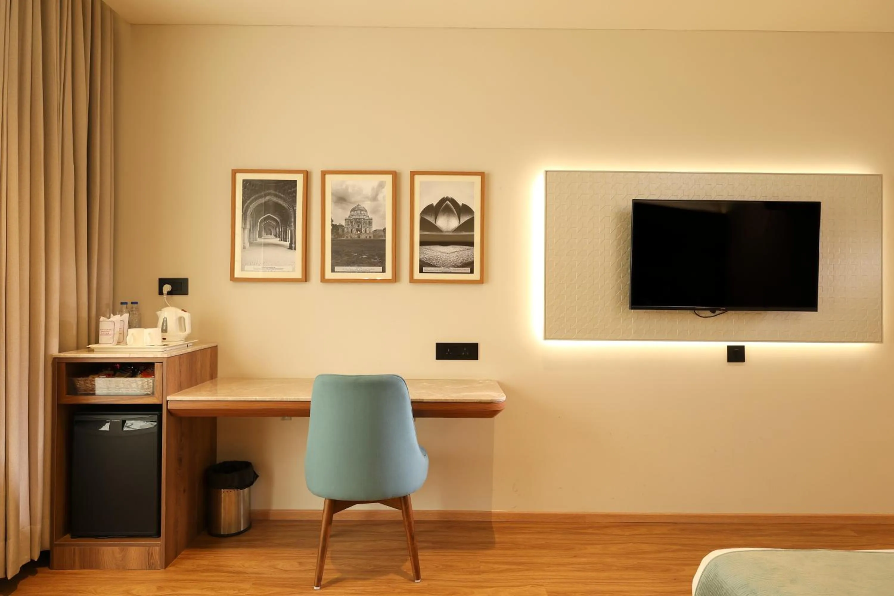 TV and multimedia in Indus Biznotel