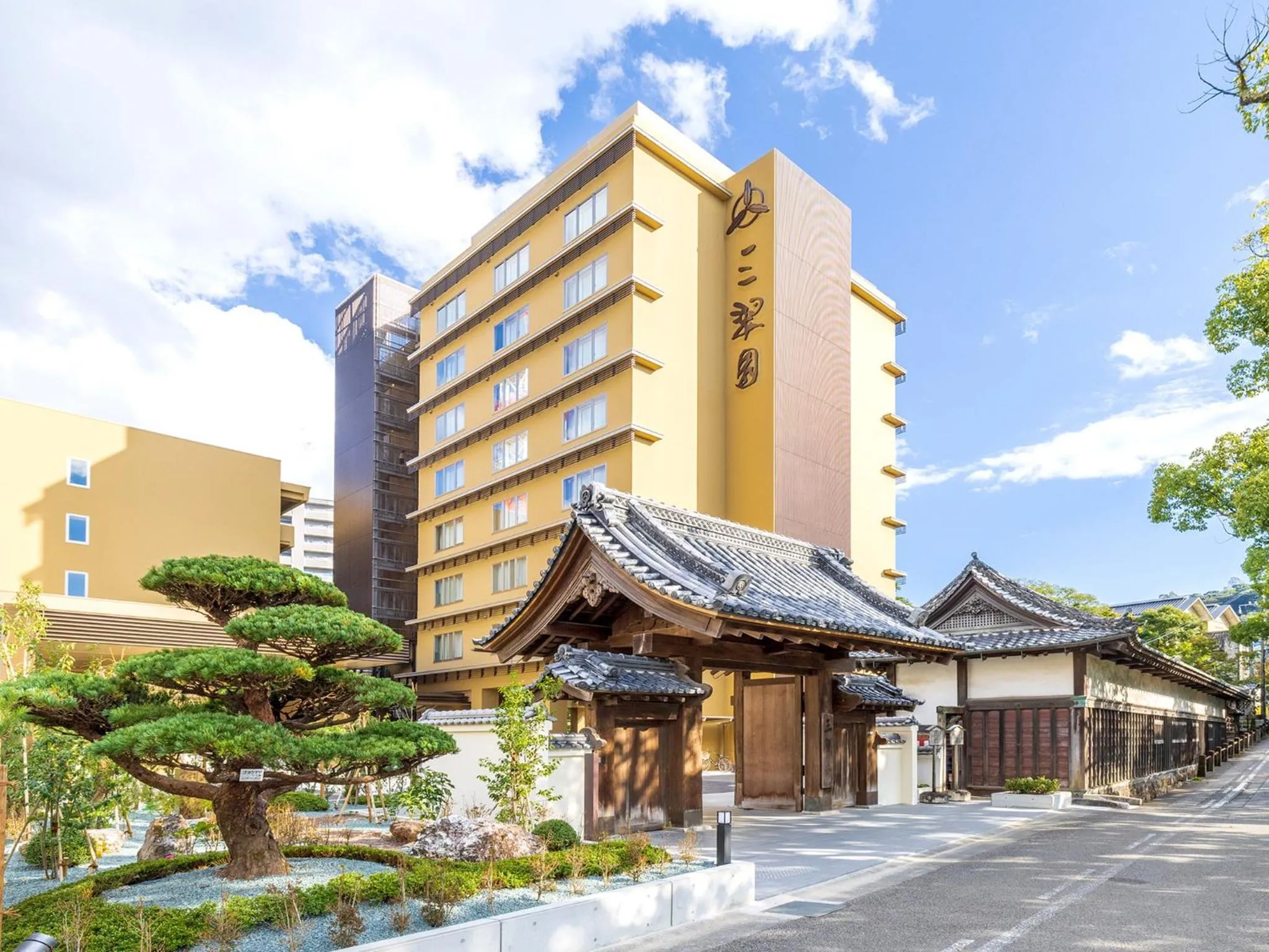 Property building in Sansuien