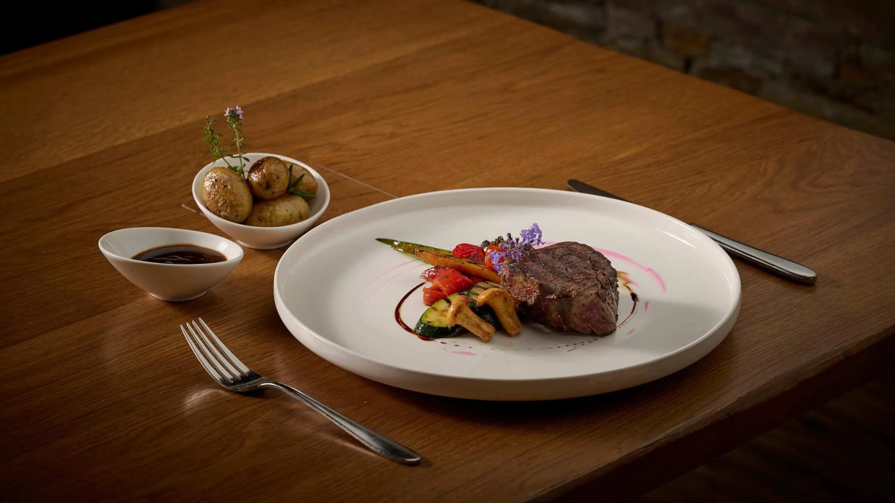 Restaurant/places to eat in Aspen Alpine Lifestyle Hotel