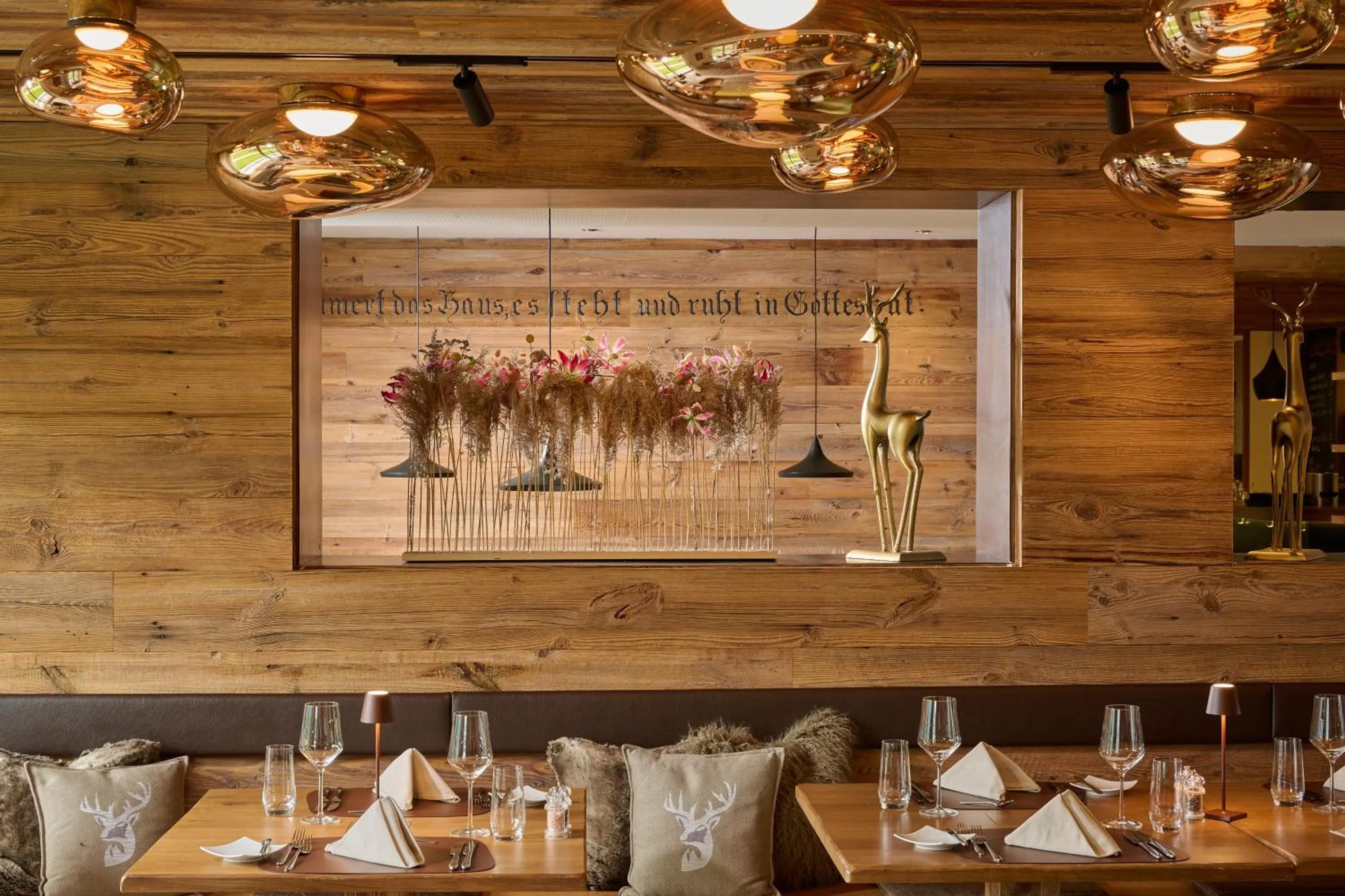 Restaurant/places to eat in Aspen Alpine Lifestyle Hotel