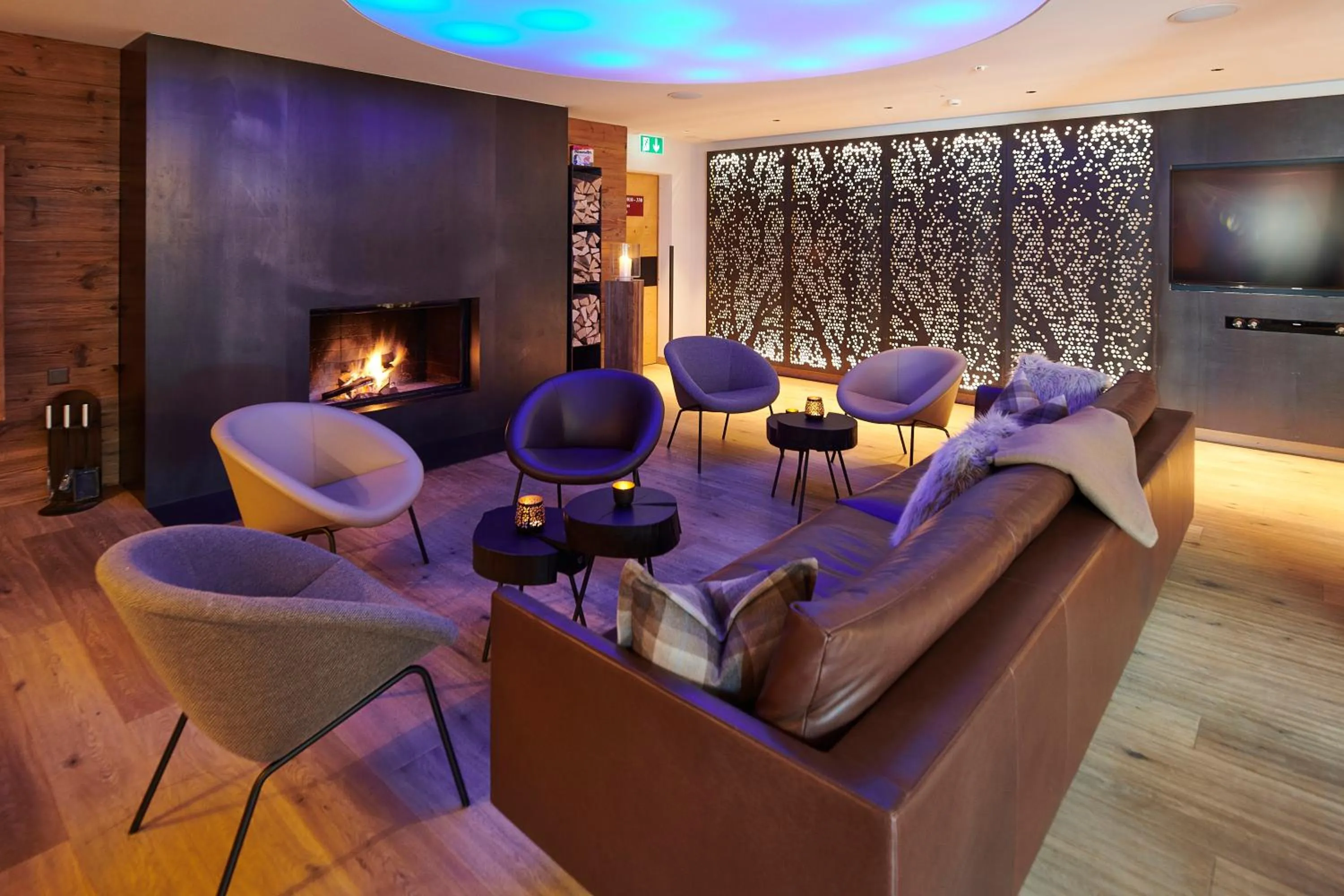 Lobby or reception in Aspen Alpine Lifestyle Hotel
