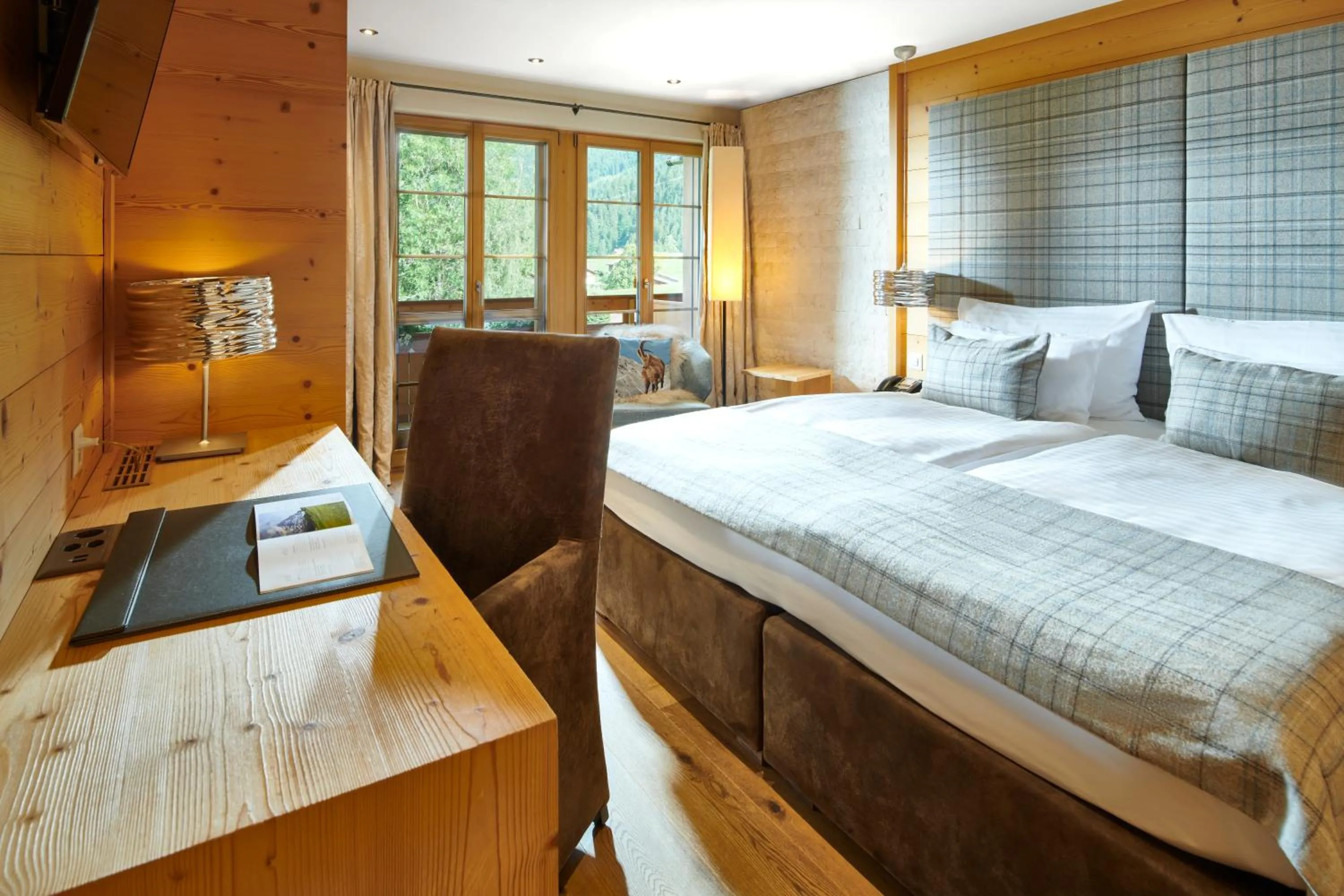 Bedroom, Bed in Aspen Alpine Lifestyle Hotel