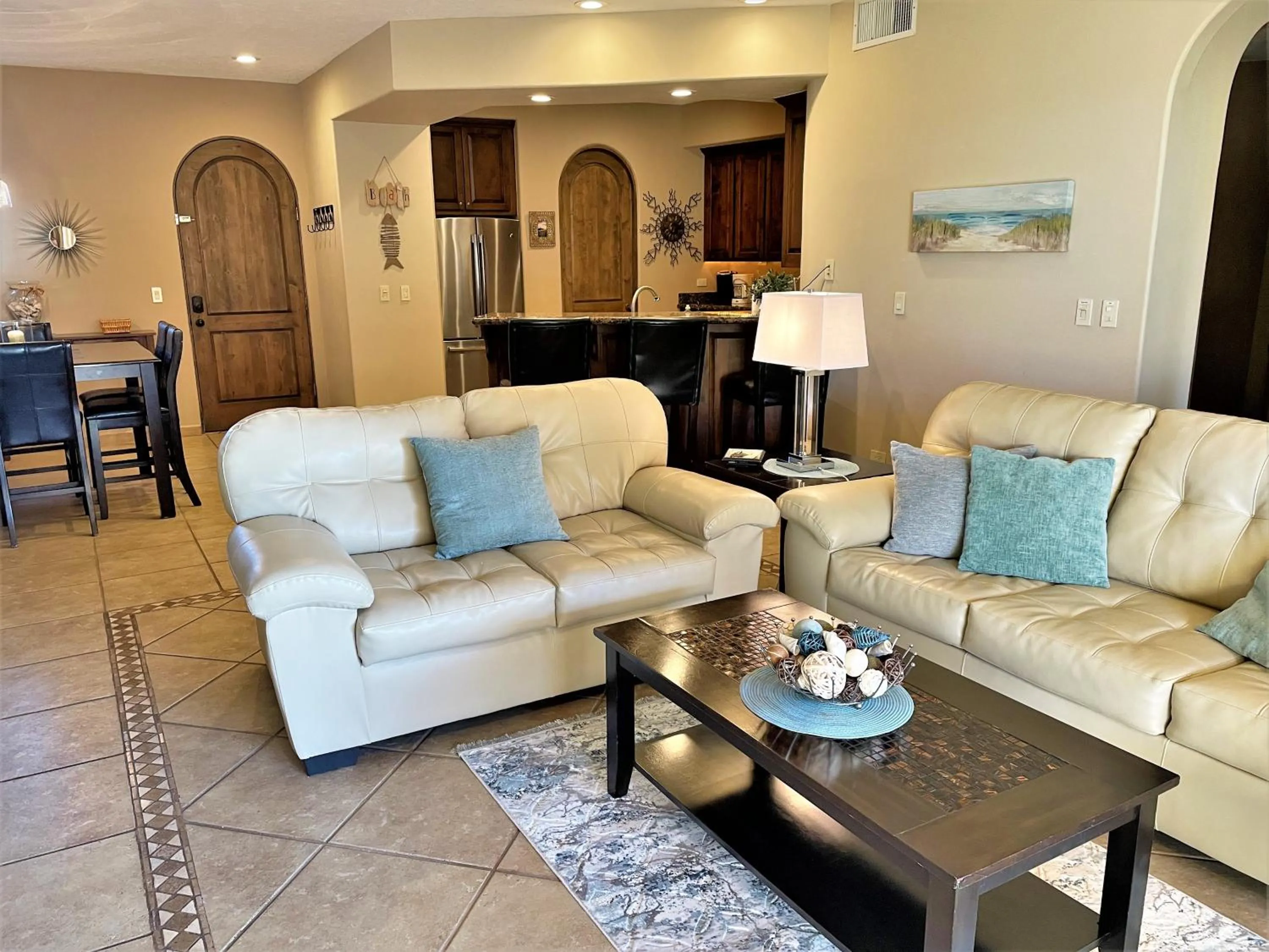 Living room in Bella Sirena 601-D