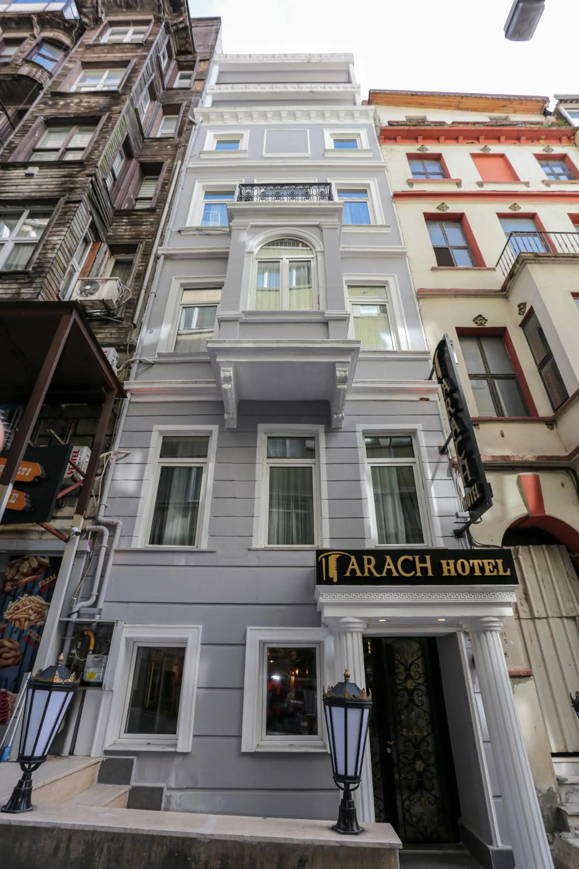 Facade/entrance in Arach Hotel Harbiye