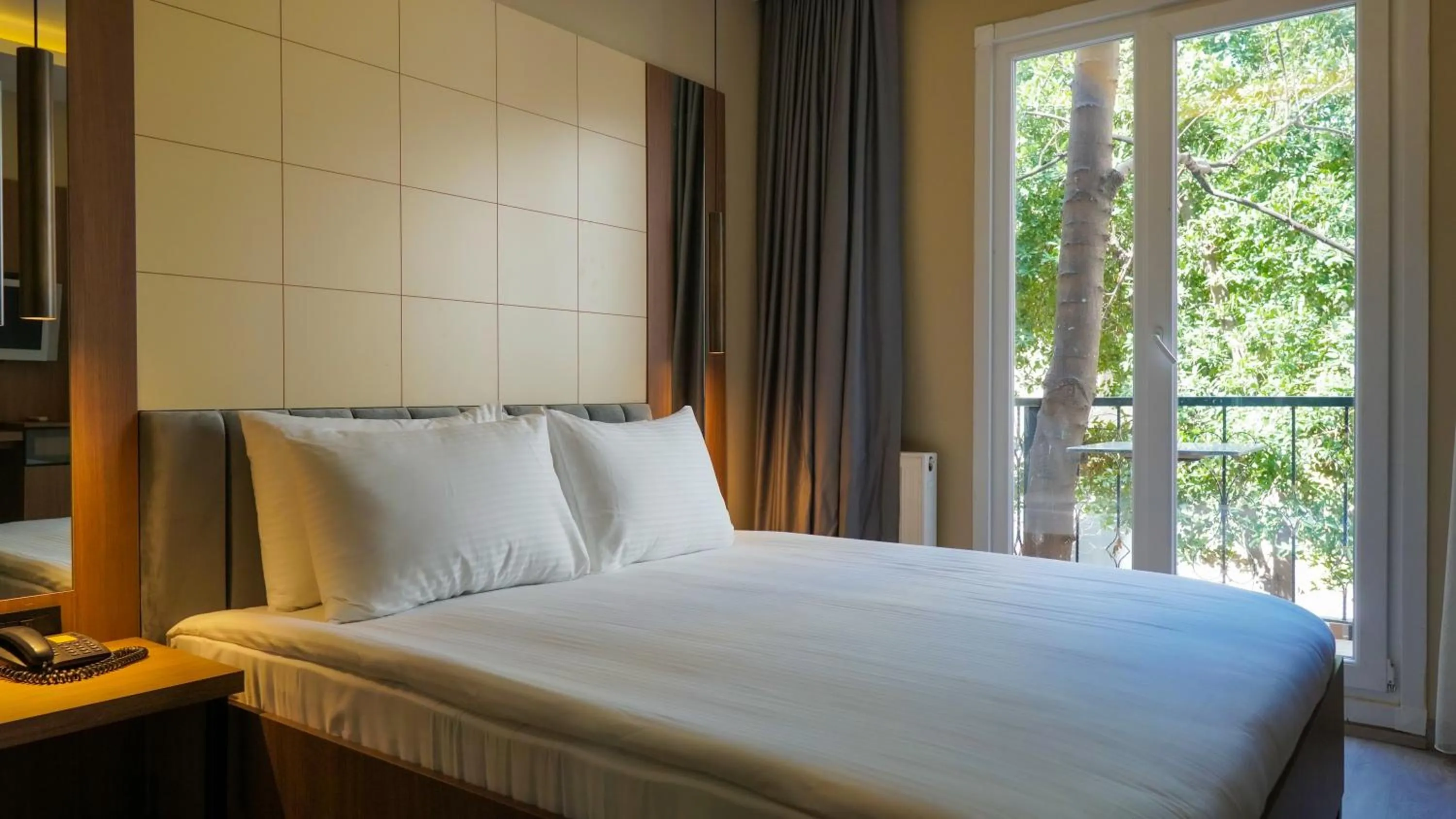 Bed in Arach Hotel Harbiye