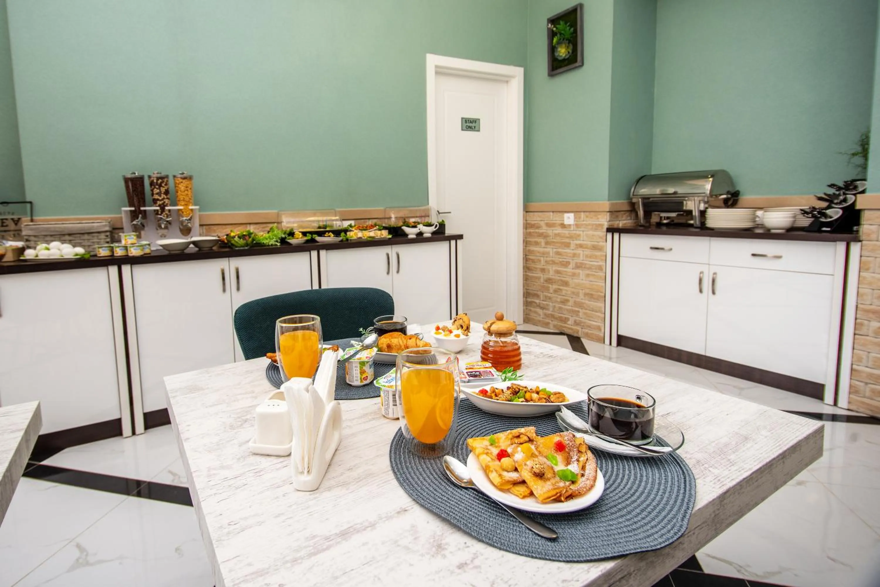 Food and drinks in Margi Boutique Hotel by DNT Group