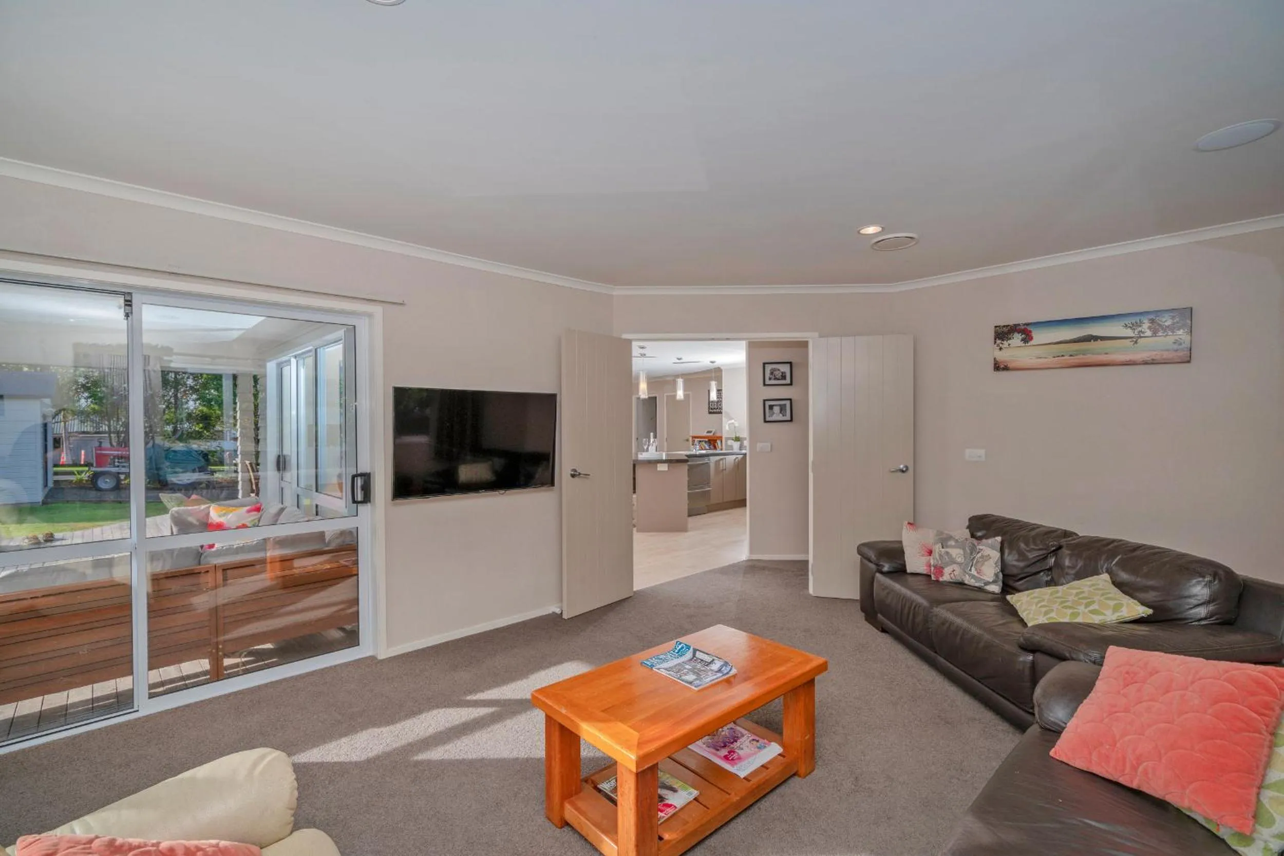 Shower in Hahei Haven - Hahei Holiday Home