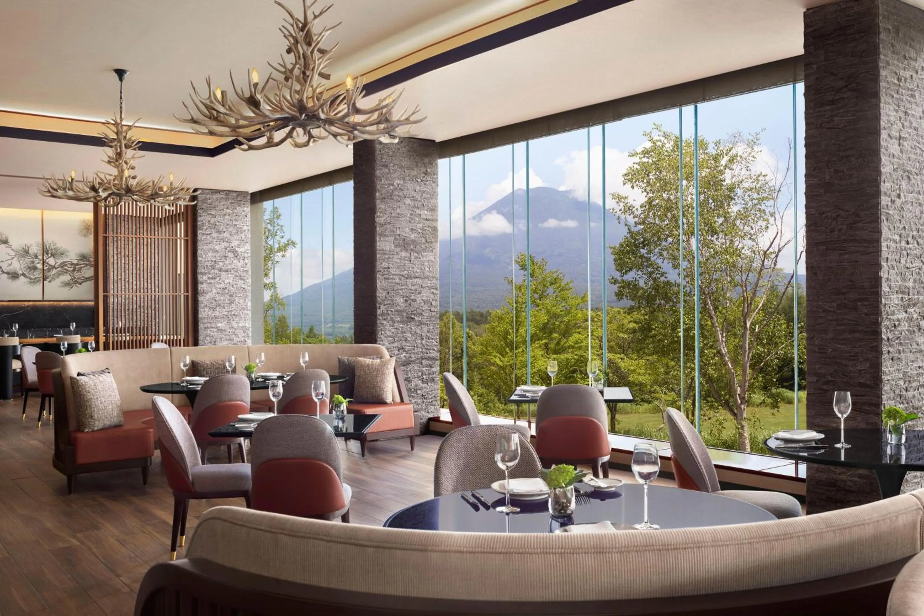 Restaurant/places to eat in Higashiyama Niseko Village, a Ritz-Carlton Reserve