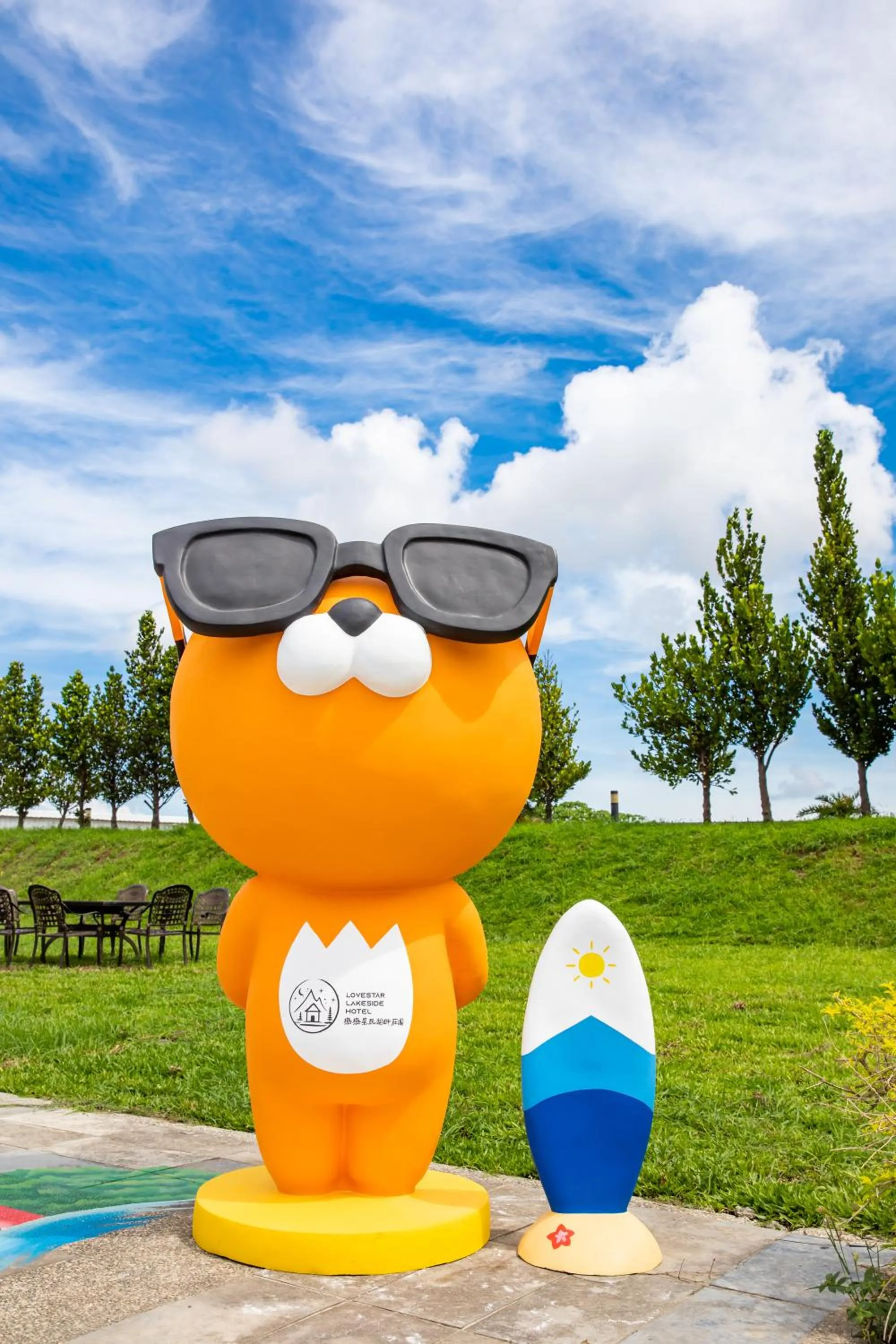 Patio in Lovestar Lakeside Hotel - Starlight Building