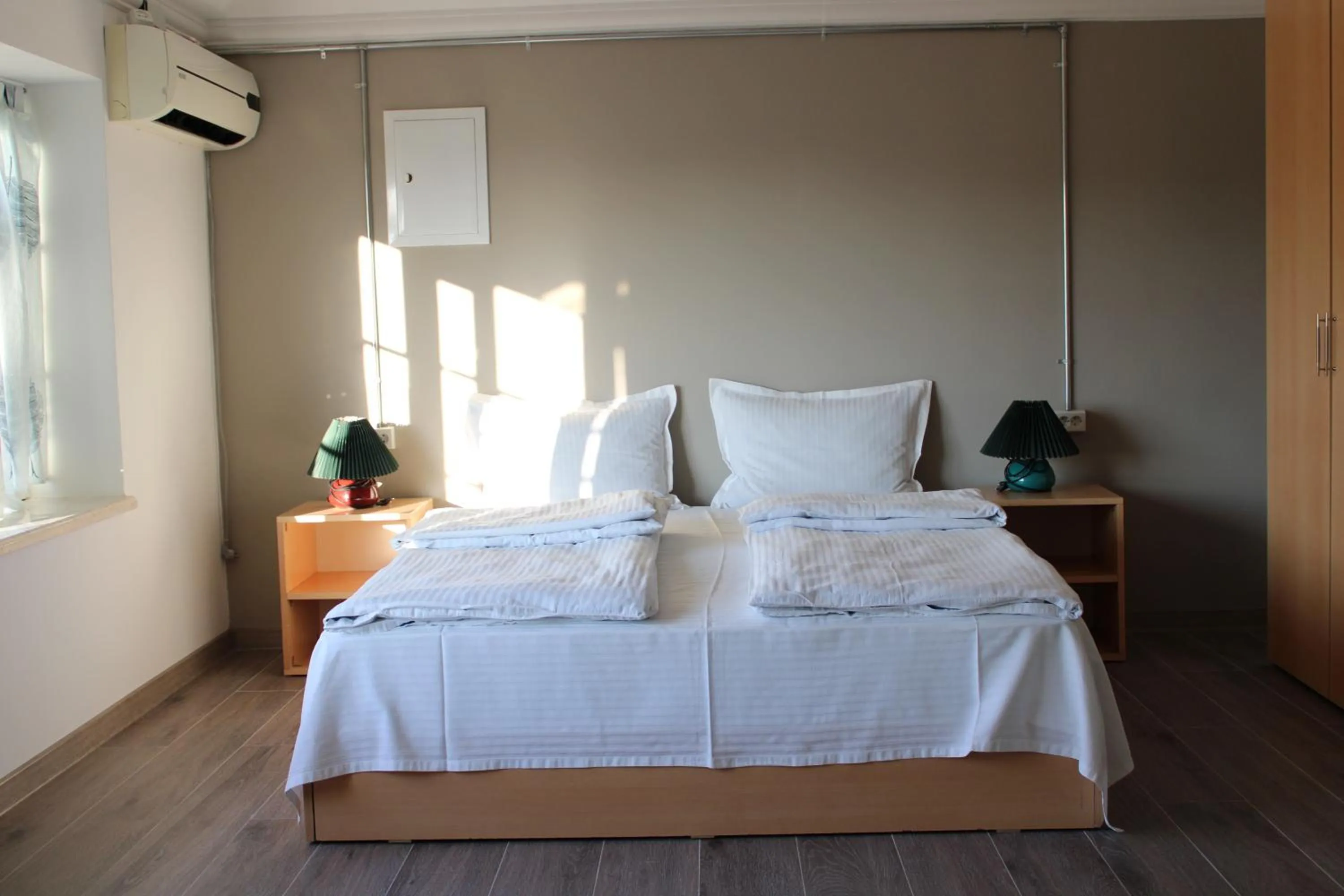 Photo of the whole room, Bed in JR's House