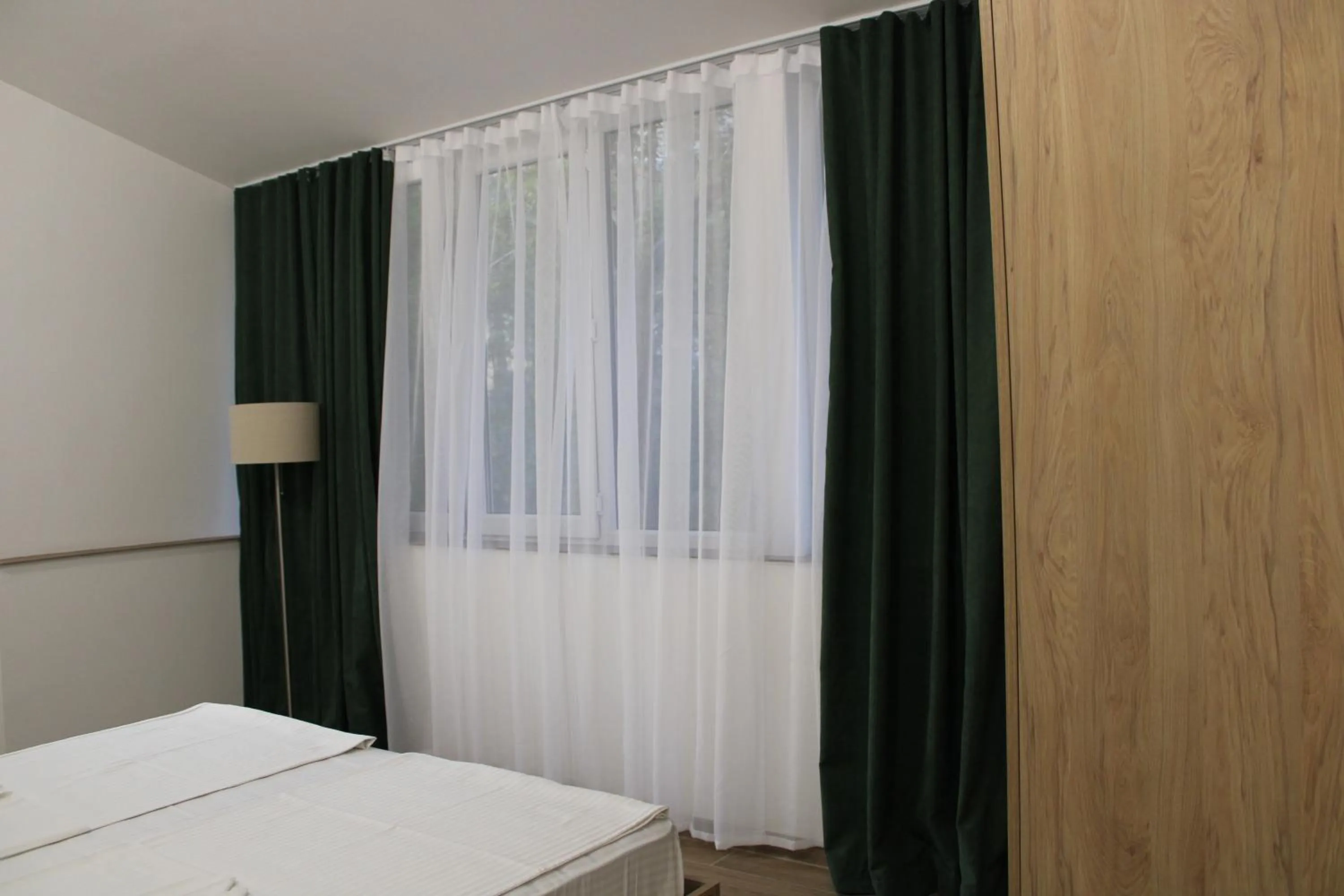 Photo of the whole room, Bed in JR's House