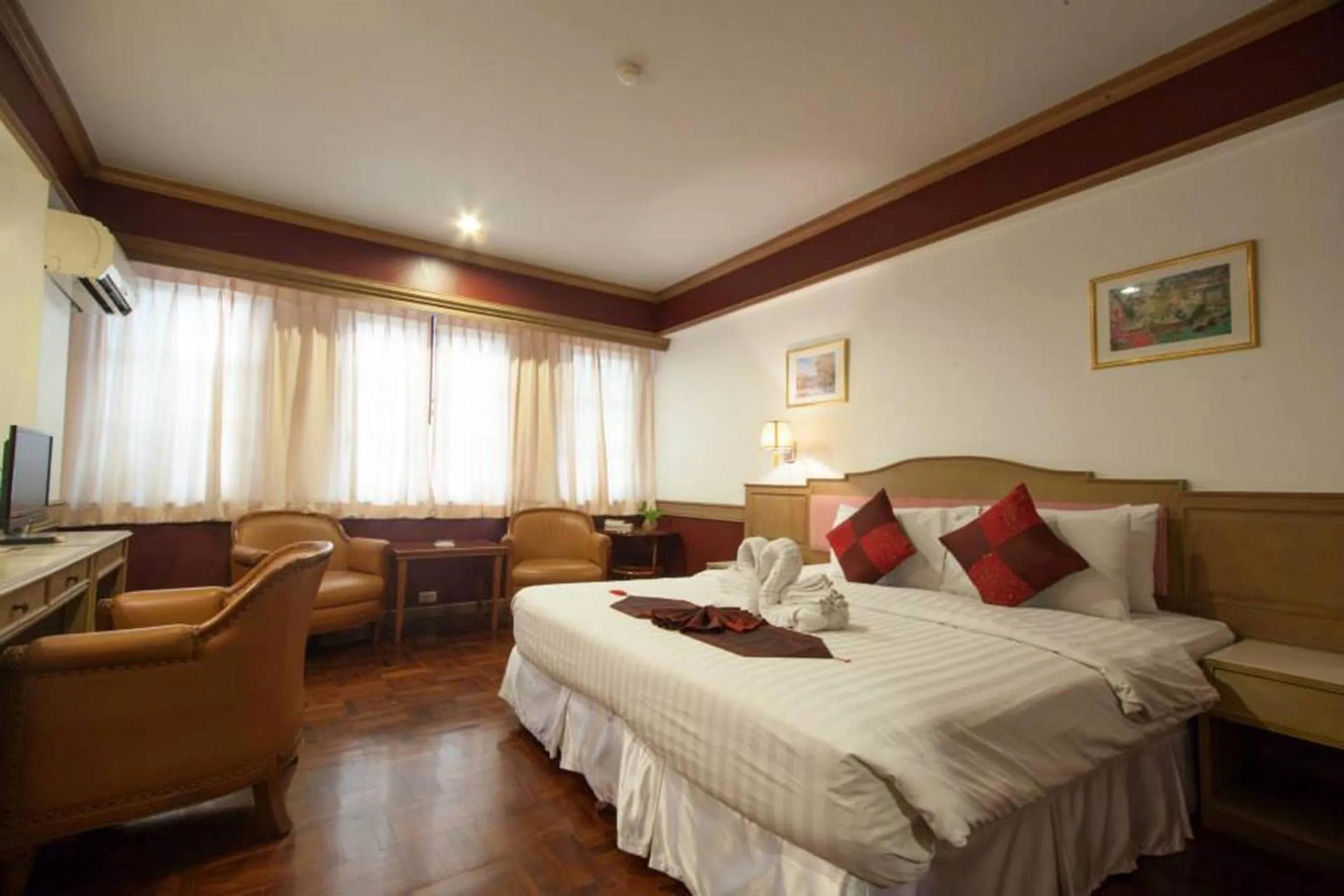 Bedroom, Bed in Suda Palace