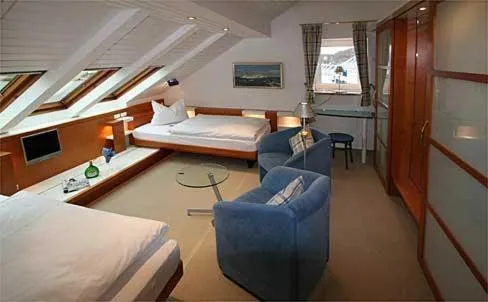 Photo of the whole room, Bed in Hanseat