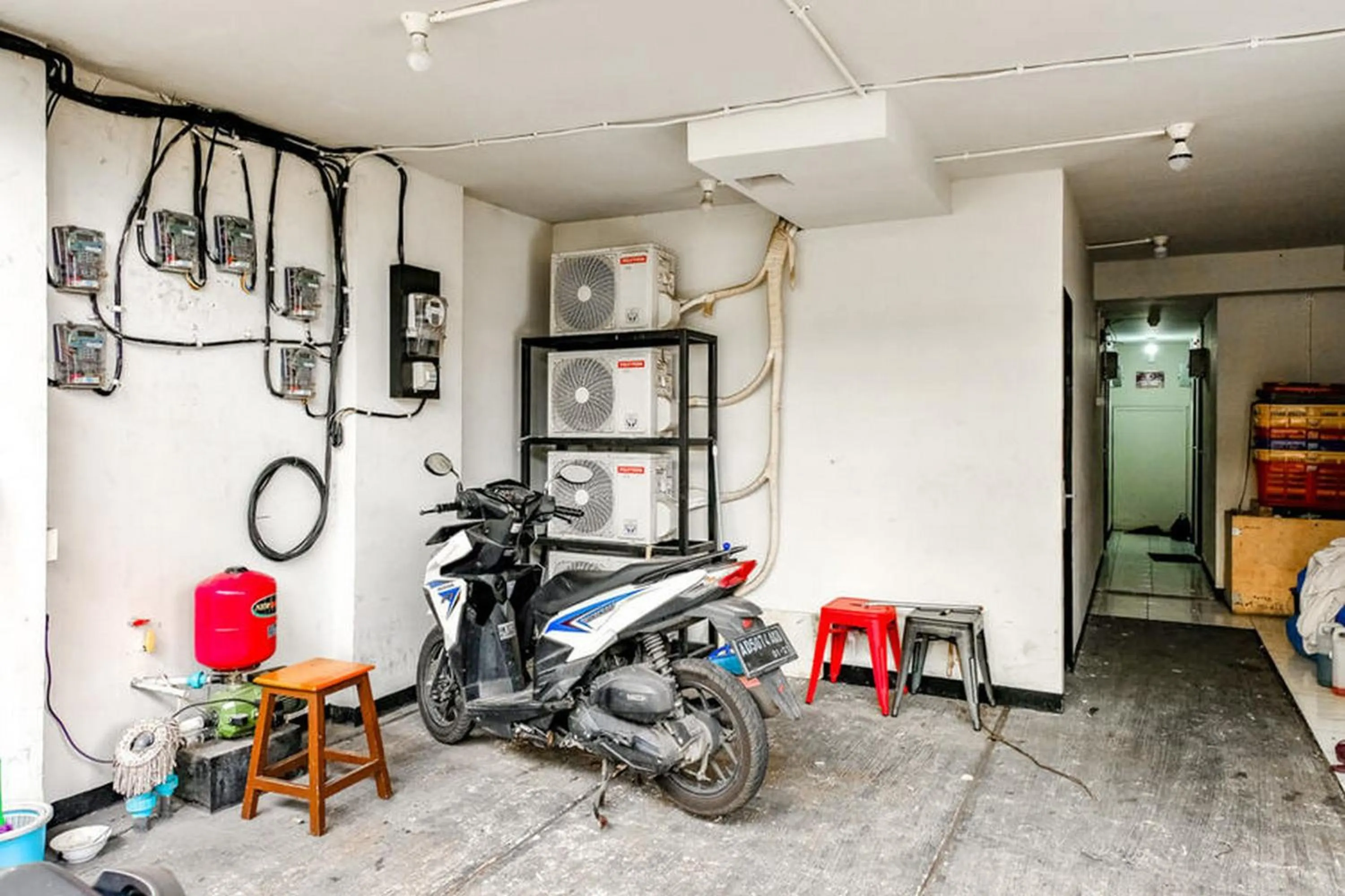 Parking in Marson Interkota Residence Mitra RedDoorz