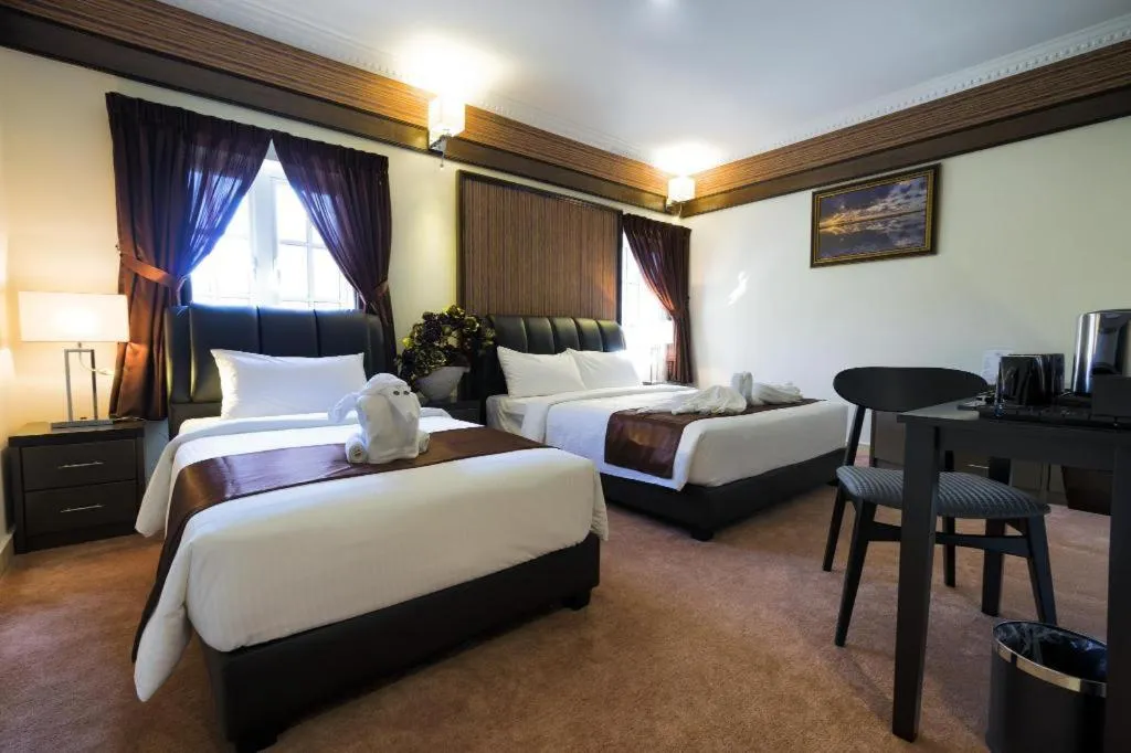 Bedroom, Bed in Seriental Hotel I check in 3pm-11pm only