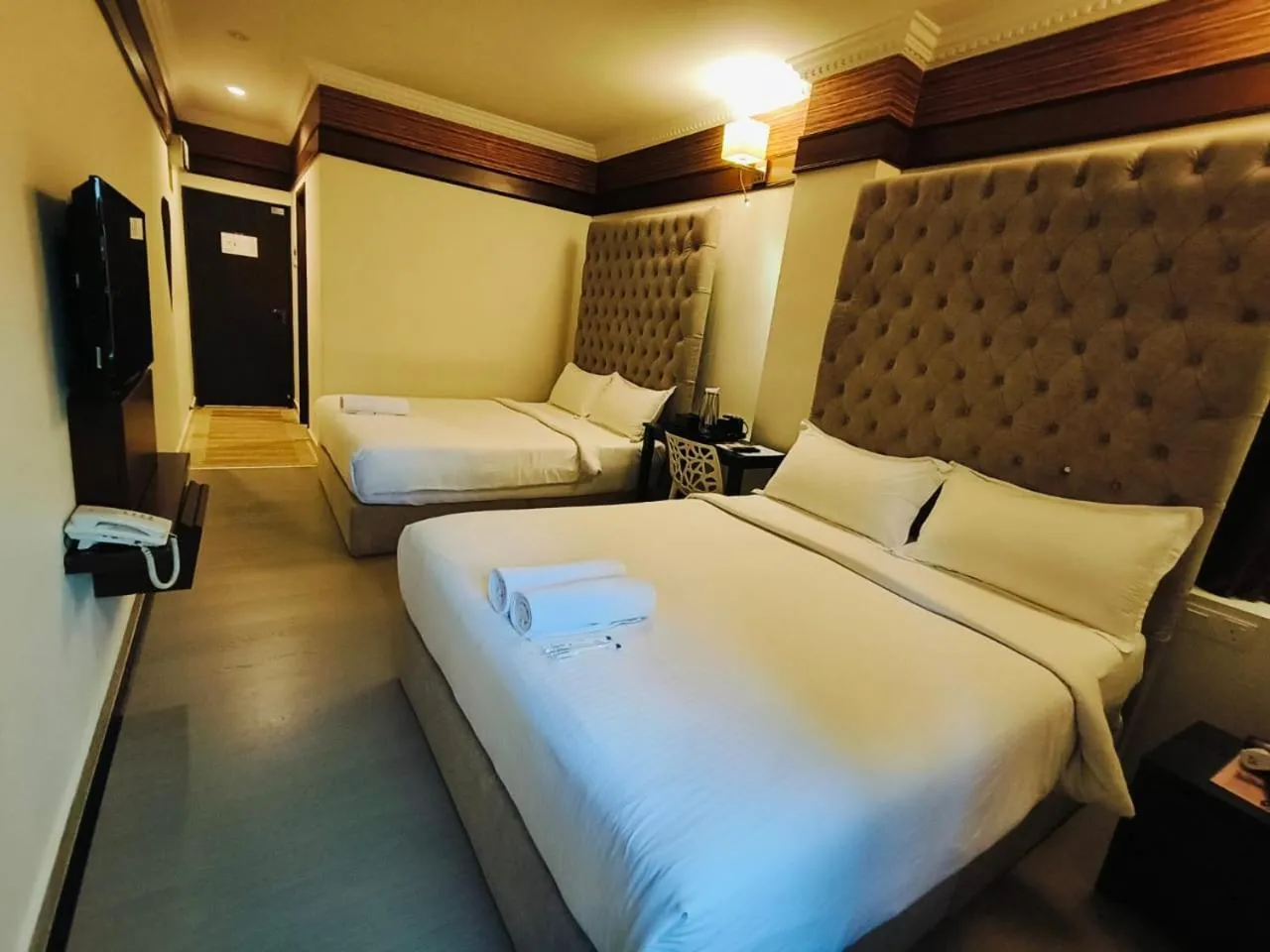 Bed in Seriental Hotel I check in 3pm-11pm only