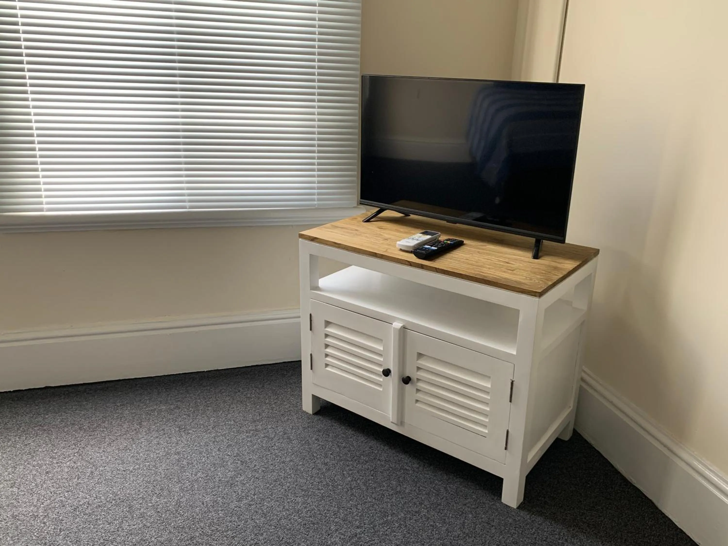 TV and multimedia in Donnybrook Hotel WA