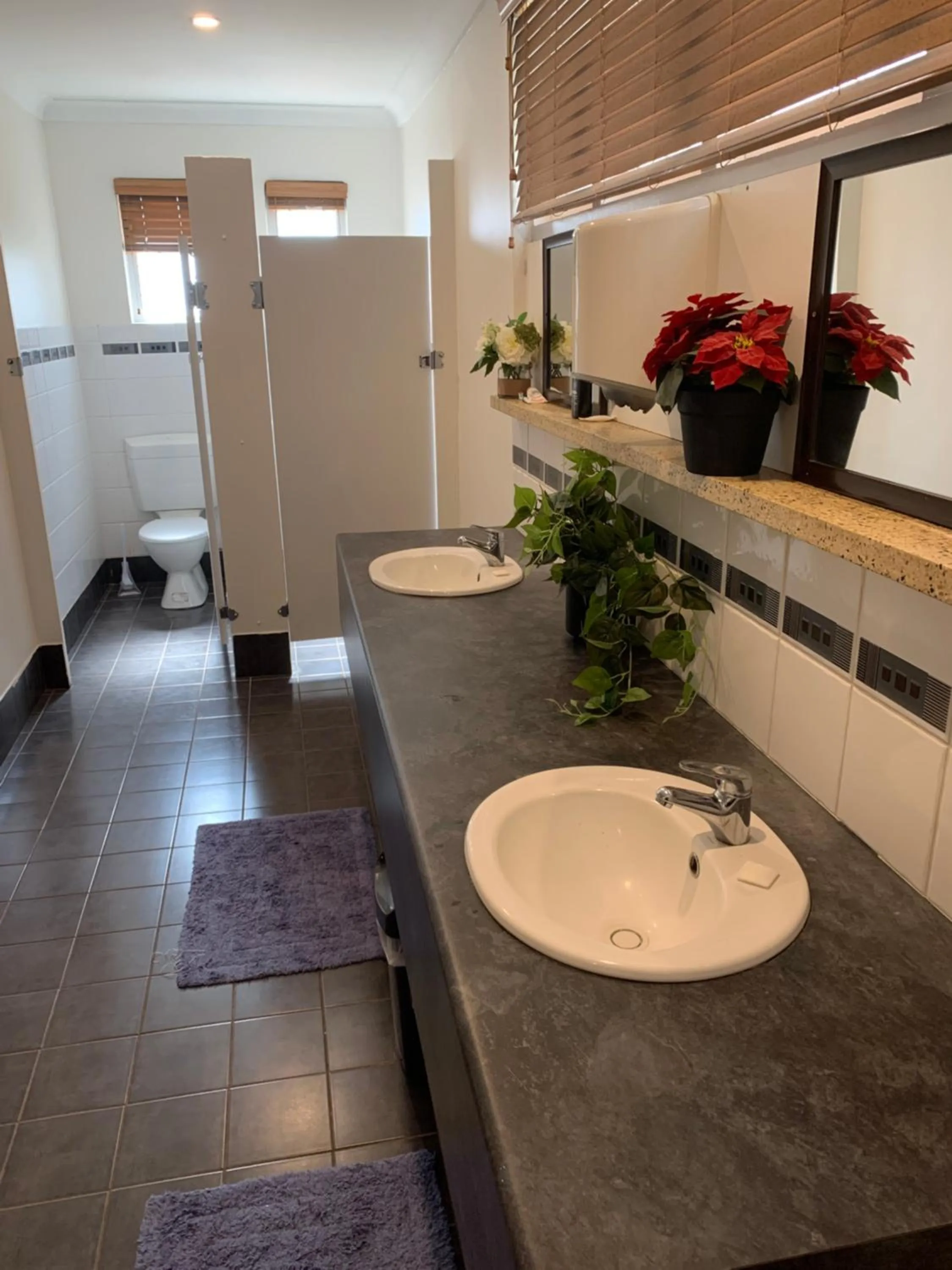 Bathroom in Donnybrook Hotel WA