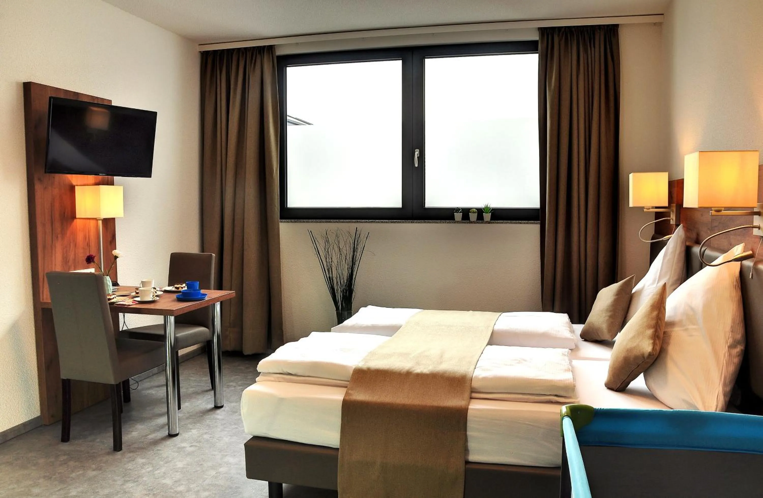 Photo of the whole room, Bed in Motel am Fürfelder Schloss