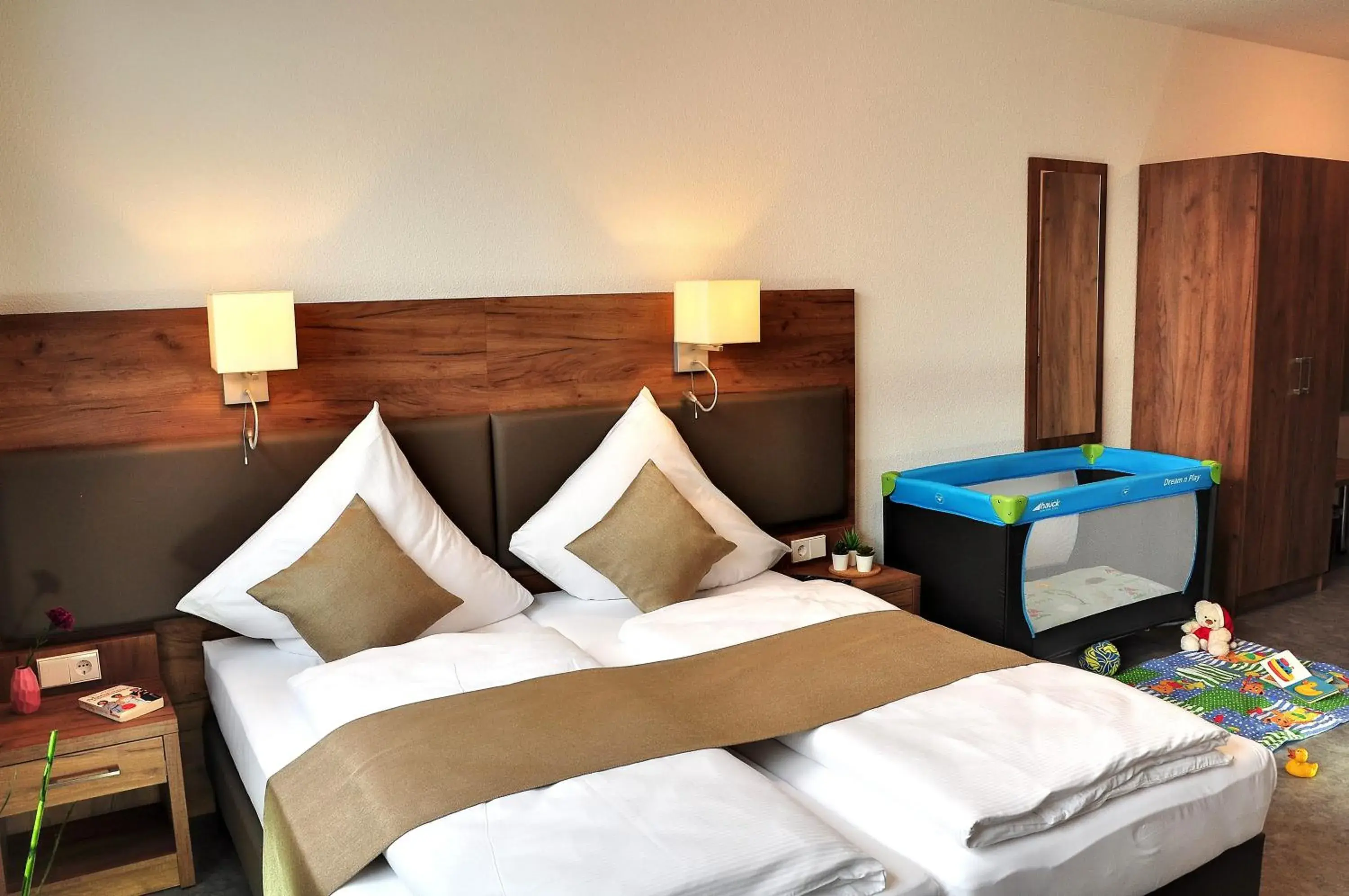 Superior Double or Twin Room in Motel am Fürfelder Schloss Superior Double or Twin Room in Motel am Fürfelder Schloss