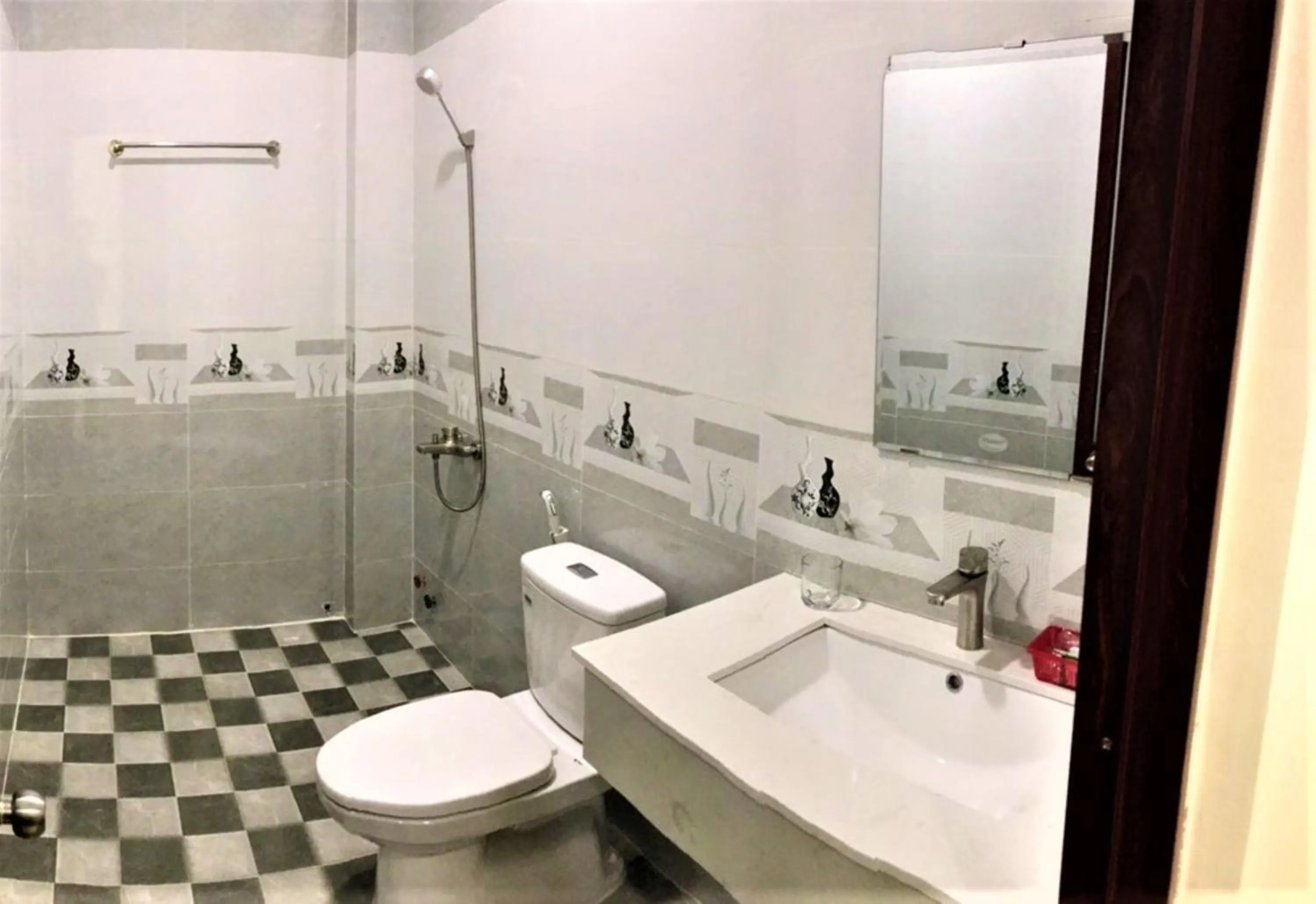 Bathroom in Dung Khanh Motel