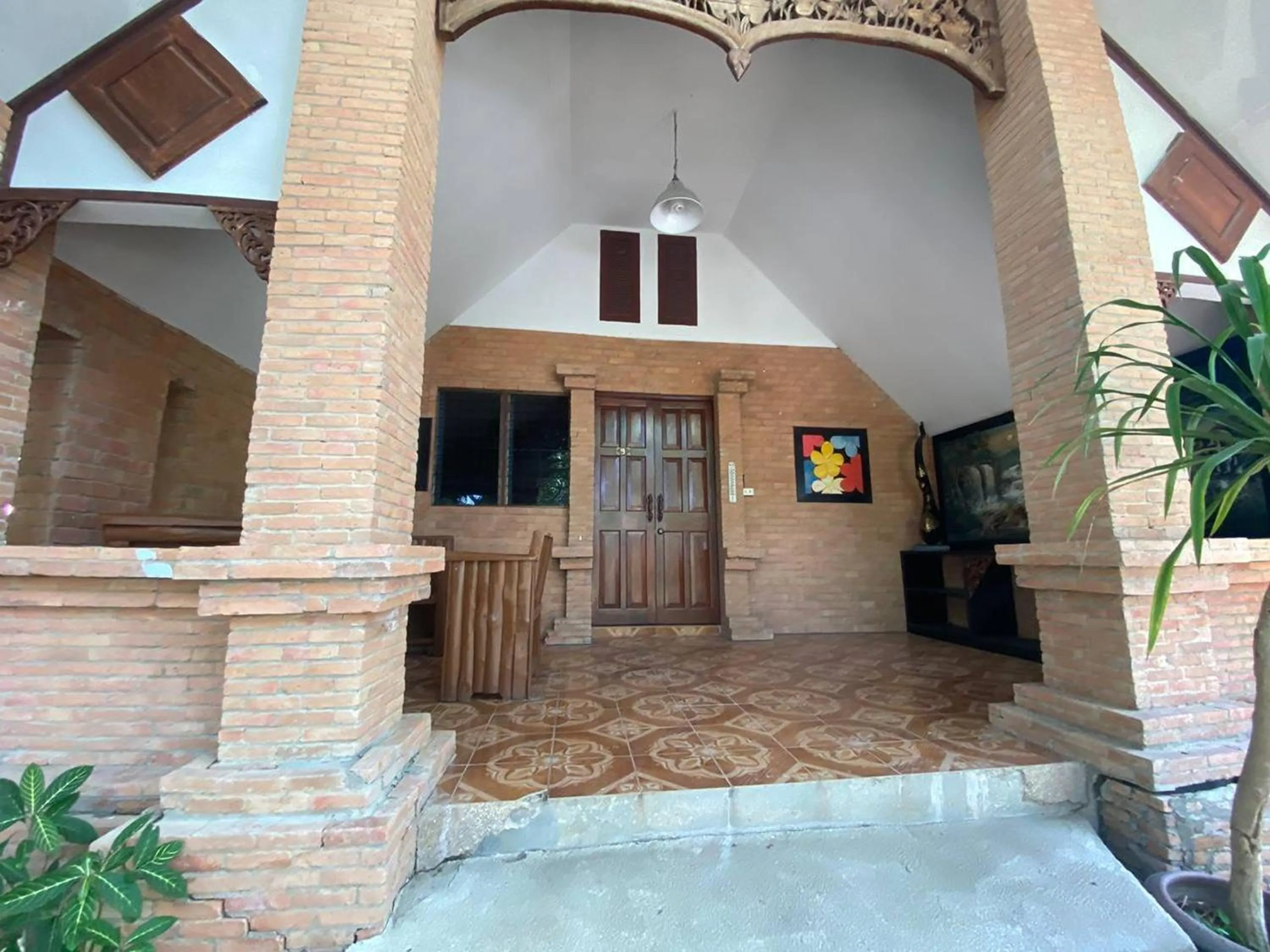 Facade/entrance in Viewdoi Art and Resort