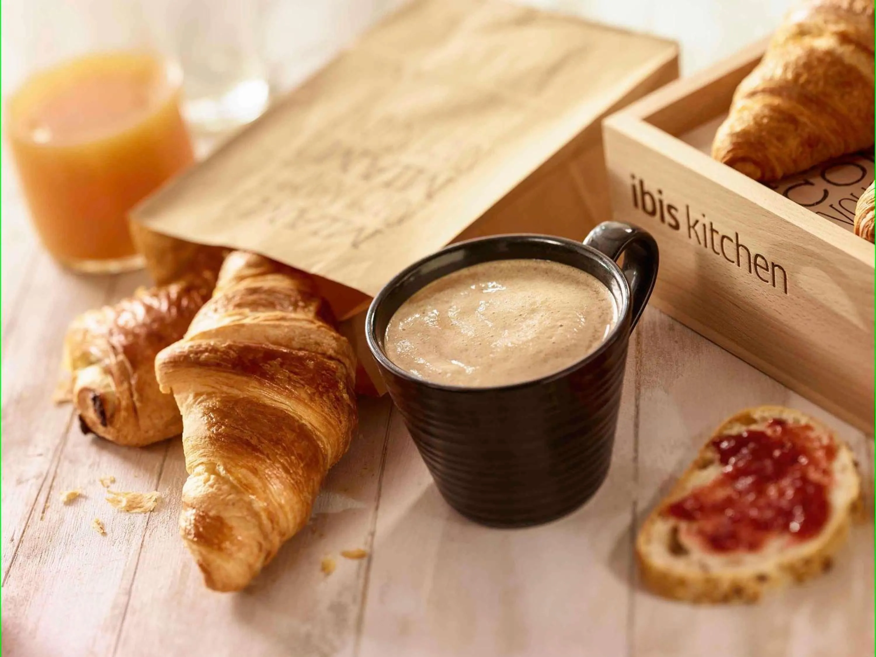 Breakfast in Ibis Saint-Genis-Pouilly Genève