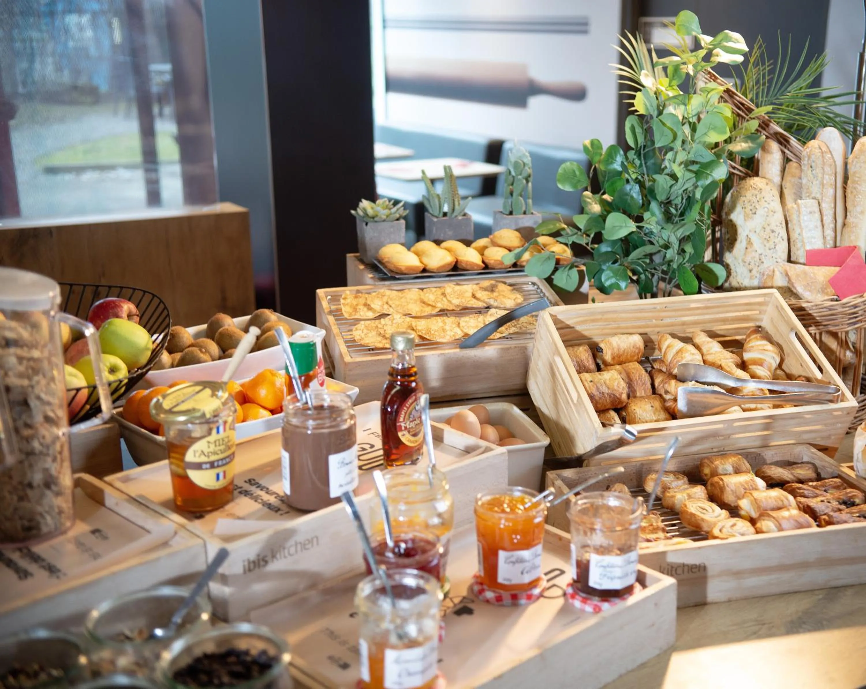 Breakfast in Ibis Saint-Genis-Pouilly Genève