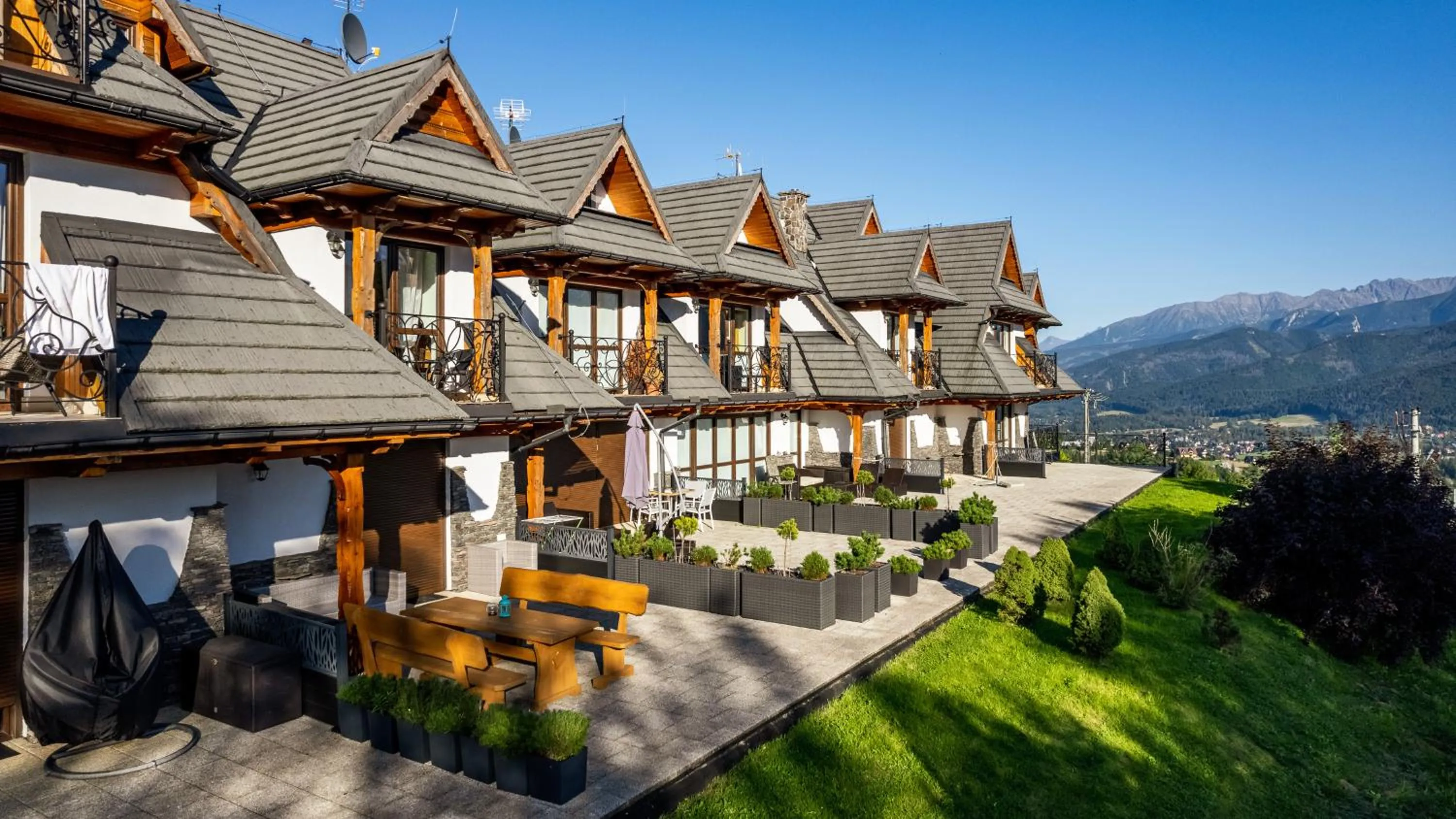 Property building in Kościelisko - Królewska, Sun & Snow