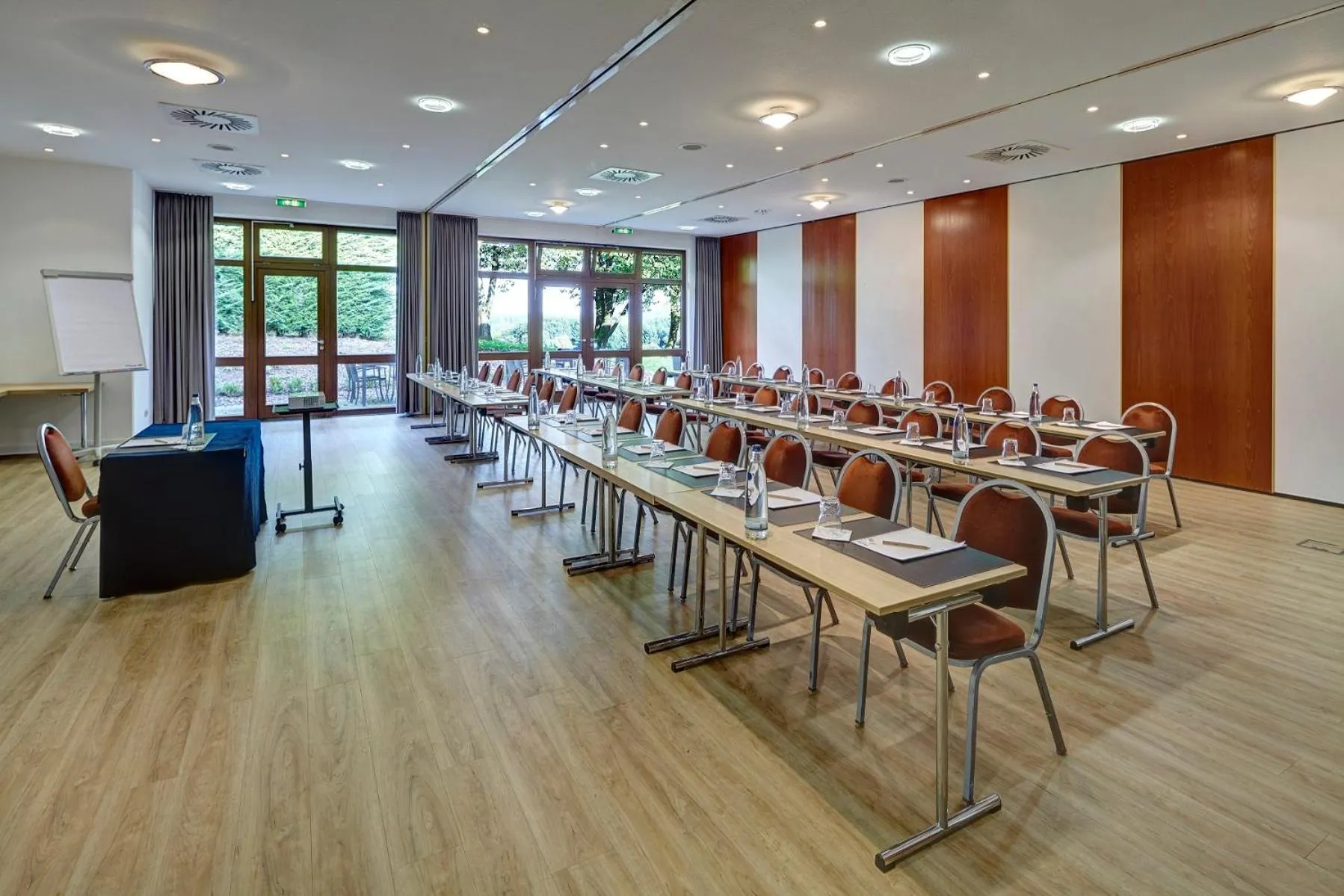 Meeting/conference room in Trans World Hotel Kranichhöhe