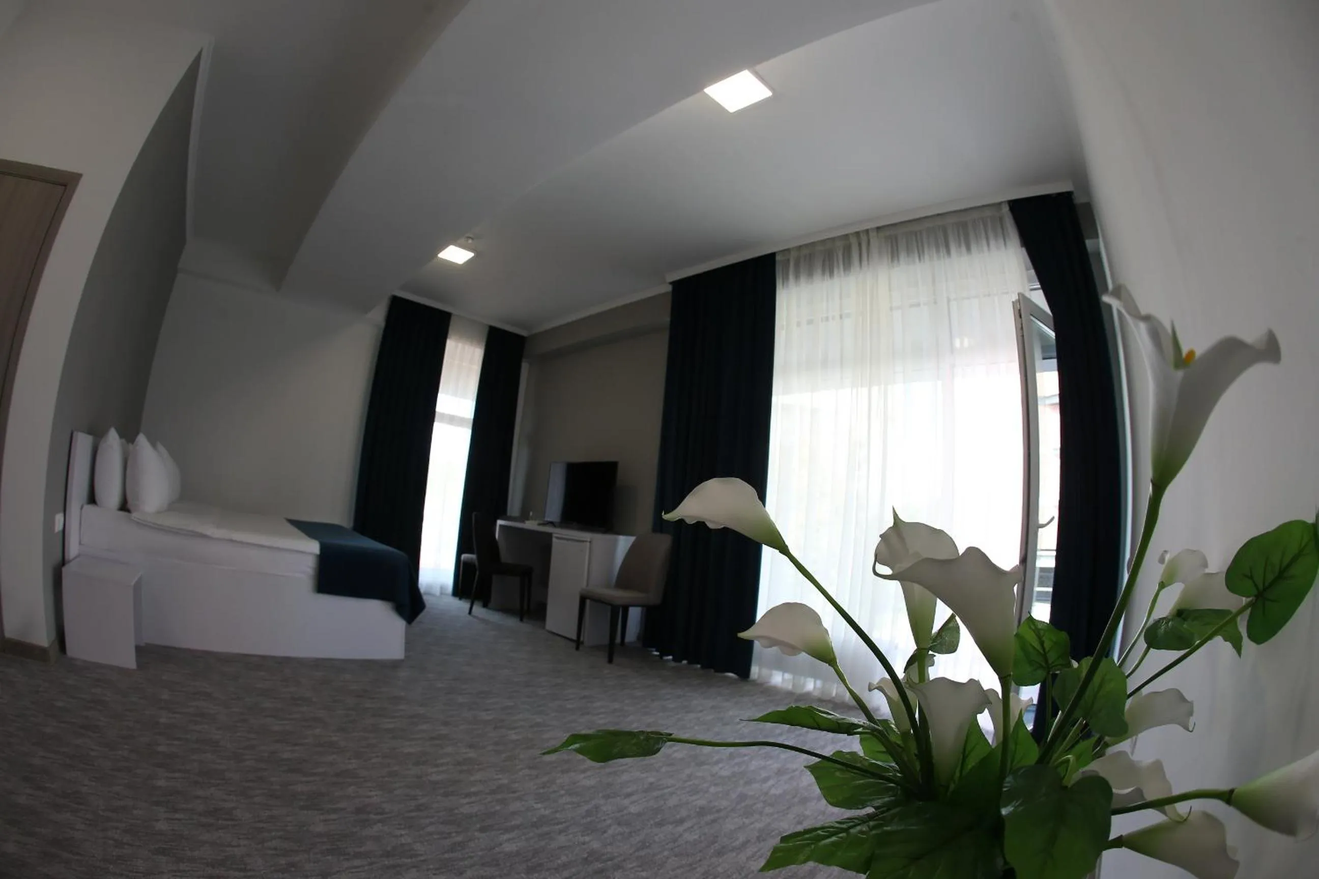 Glass Cube Hotel