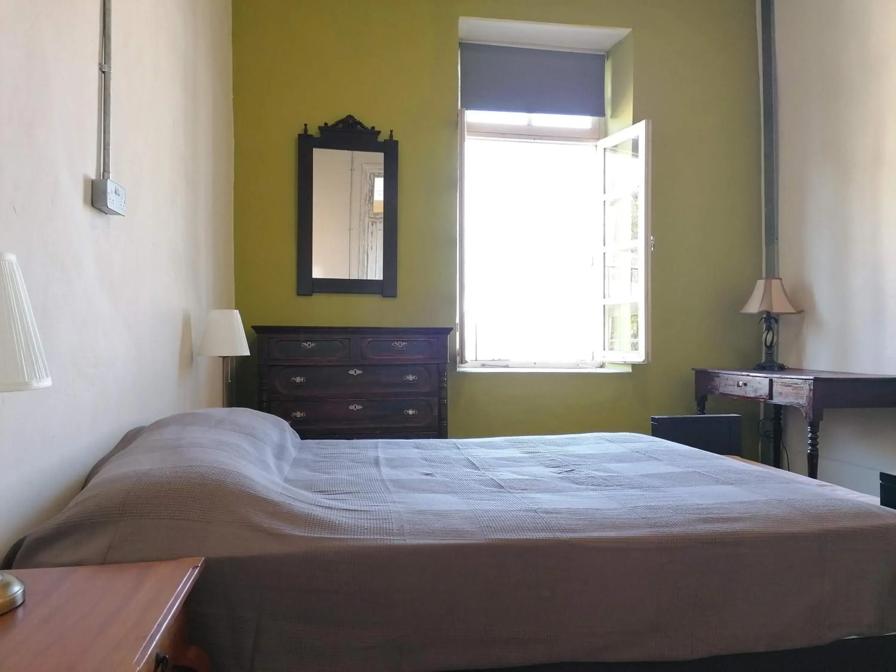 Budget Double Room in Le Mat Hostel Budget Double Room in Le Mat Hostel