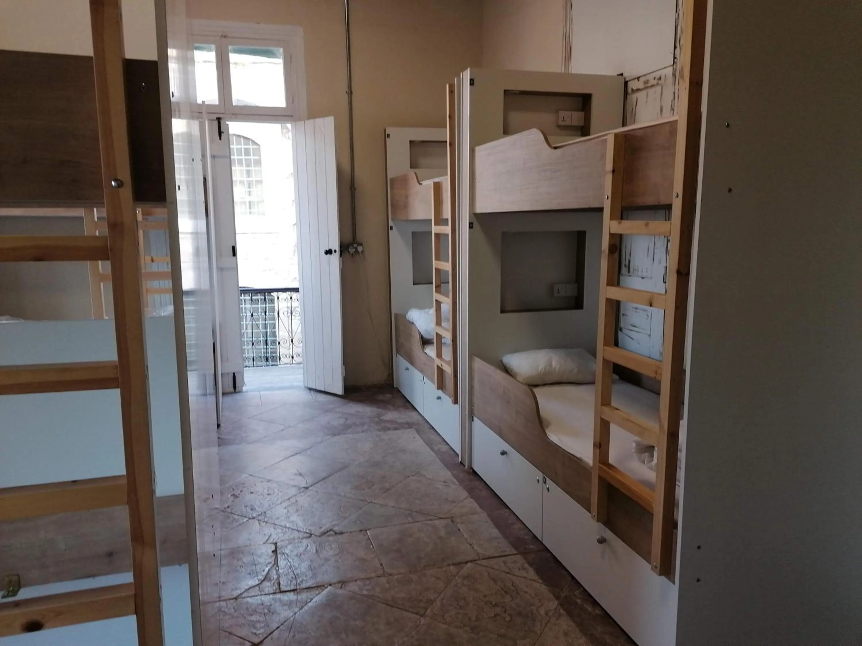 bunk bed, Bed in Le Mat Hostel