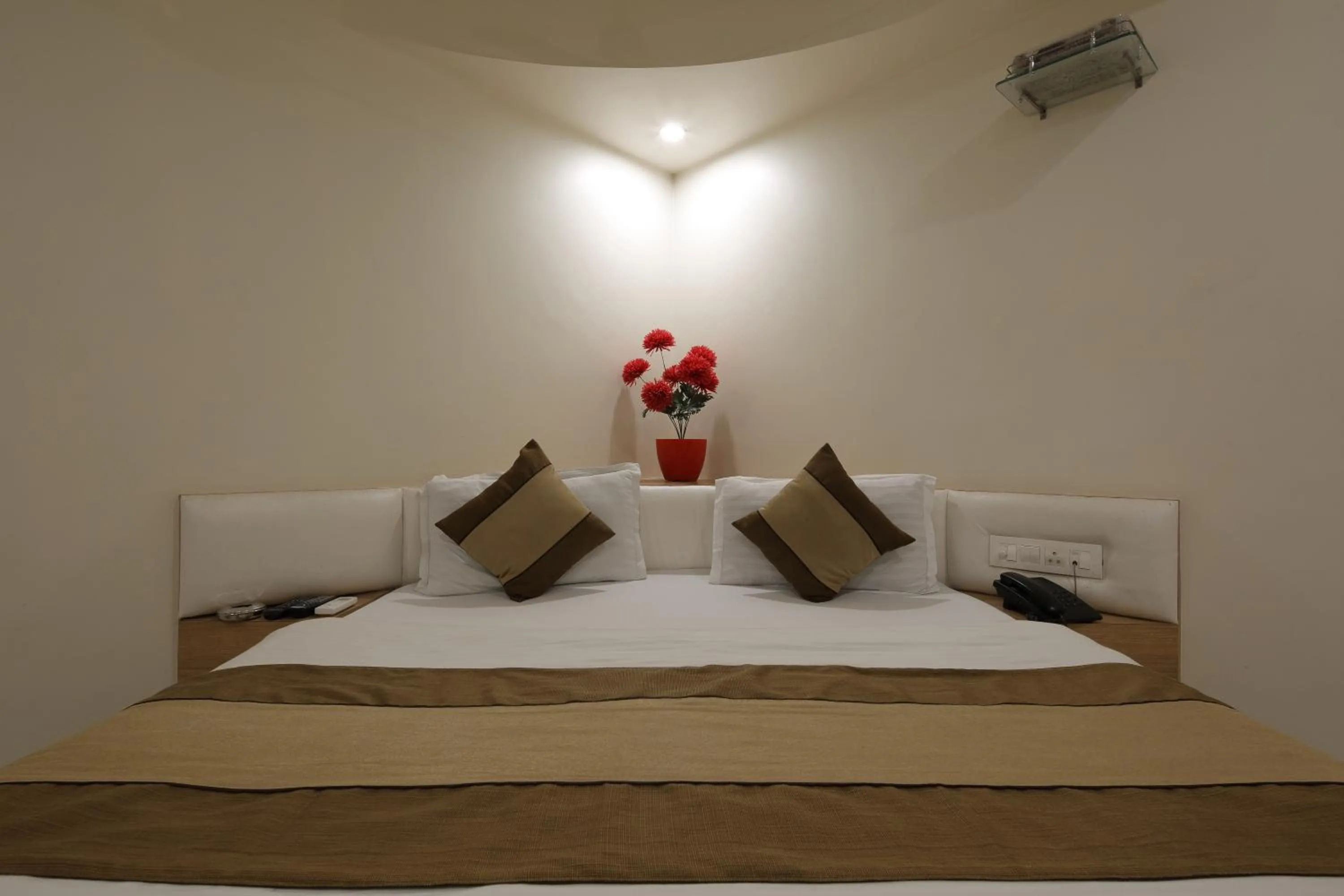 Photo of the whole room, Bed in Hotel Volga