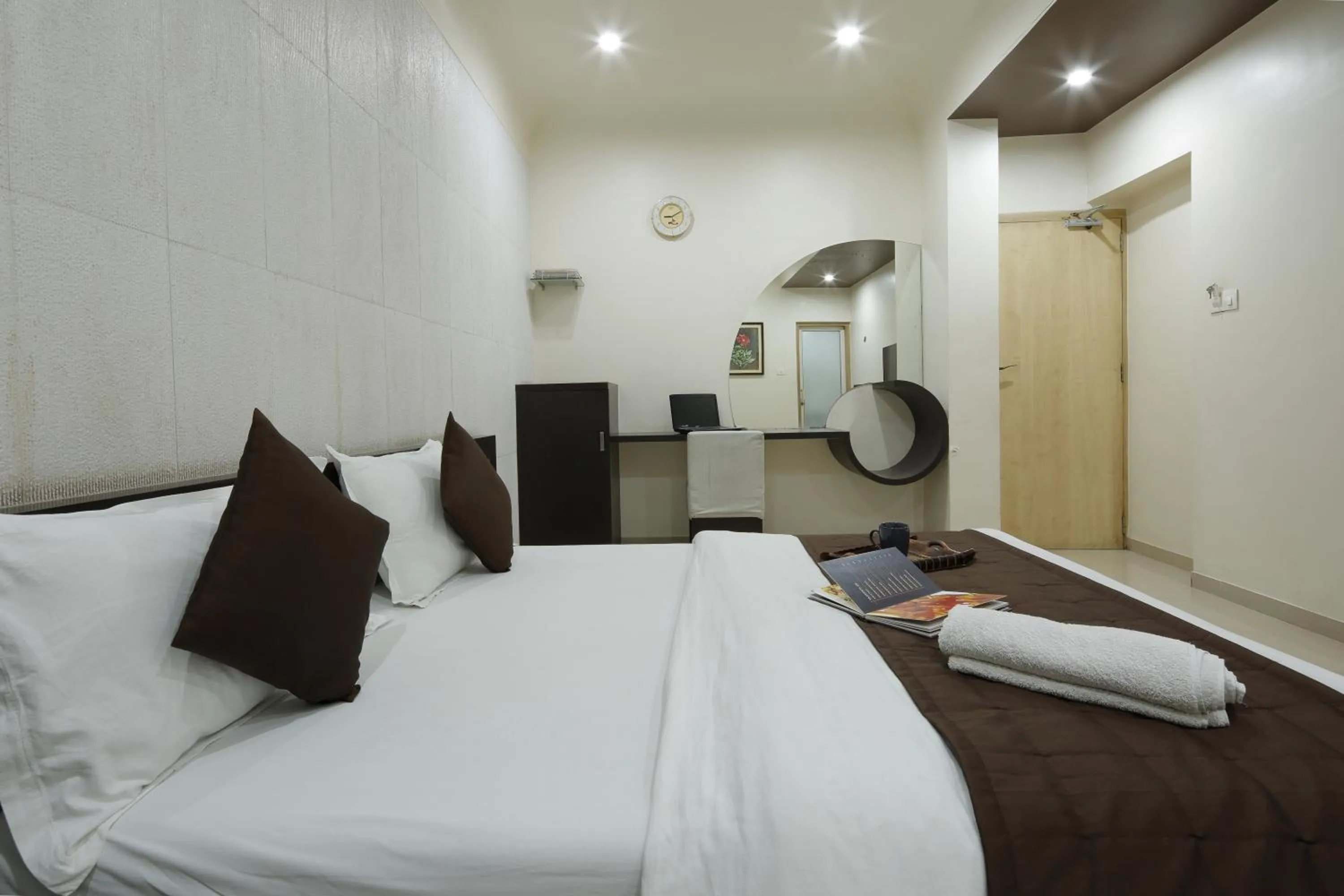 Photo of the whole room, Bed in Hotel Volga