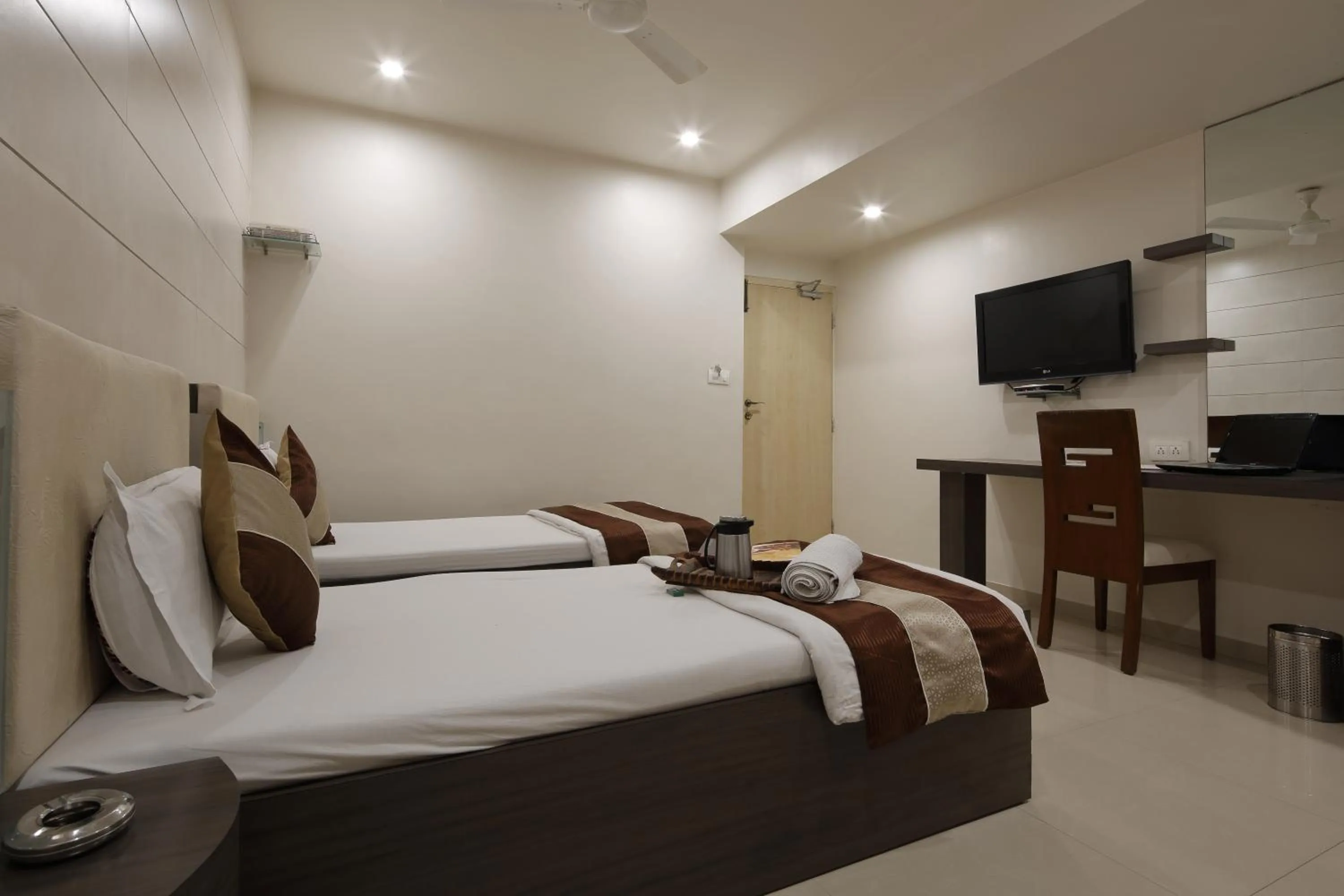 Photo of the whole room, Bed in Hotel Volga