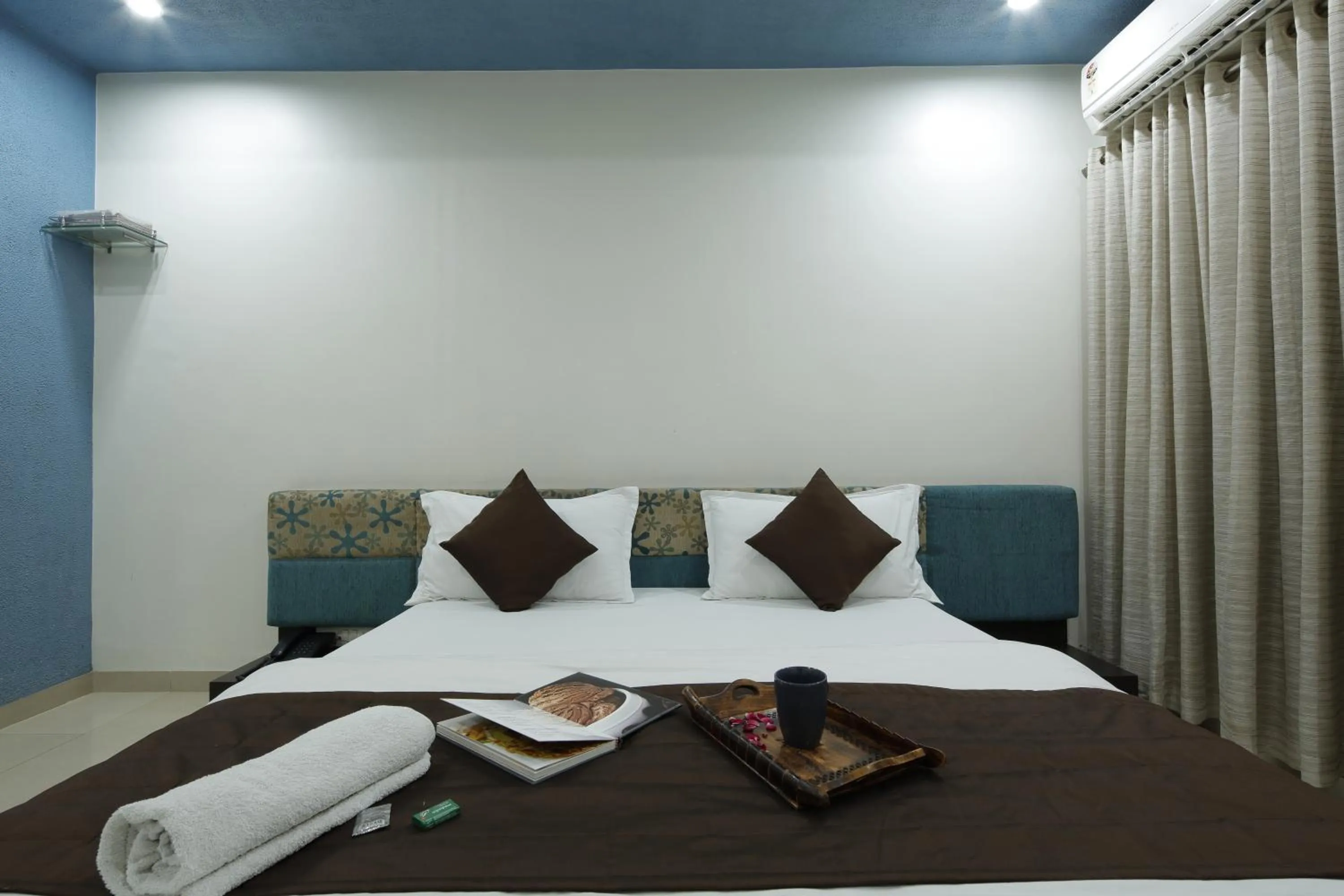 Photo of the whole room, Bed in Hotel Volga