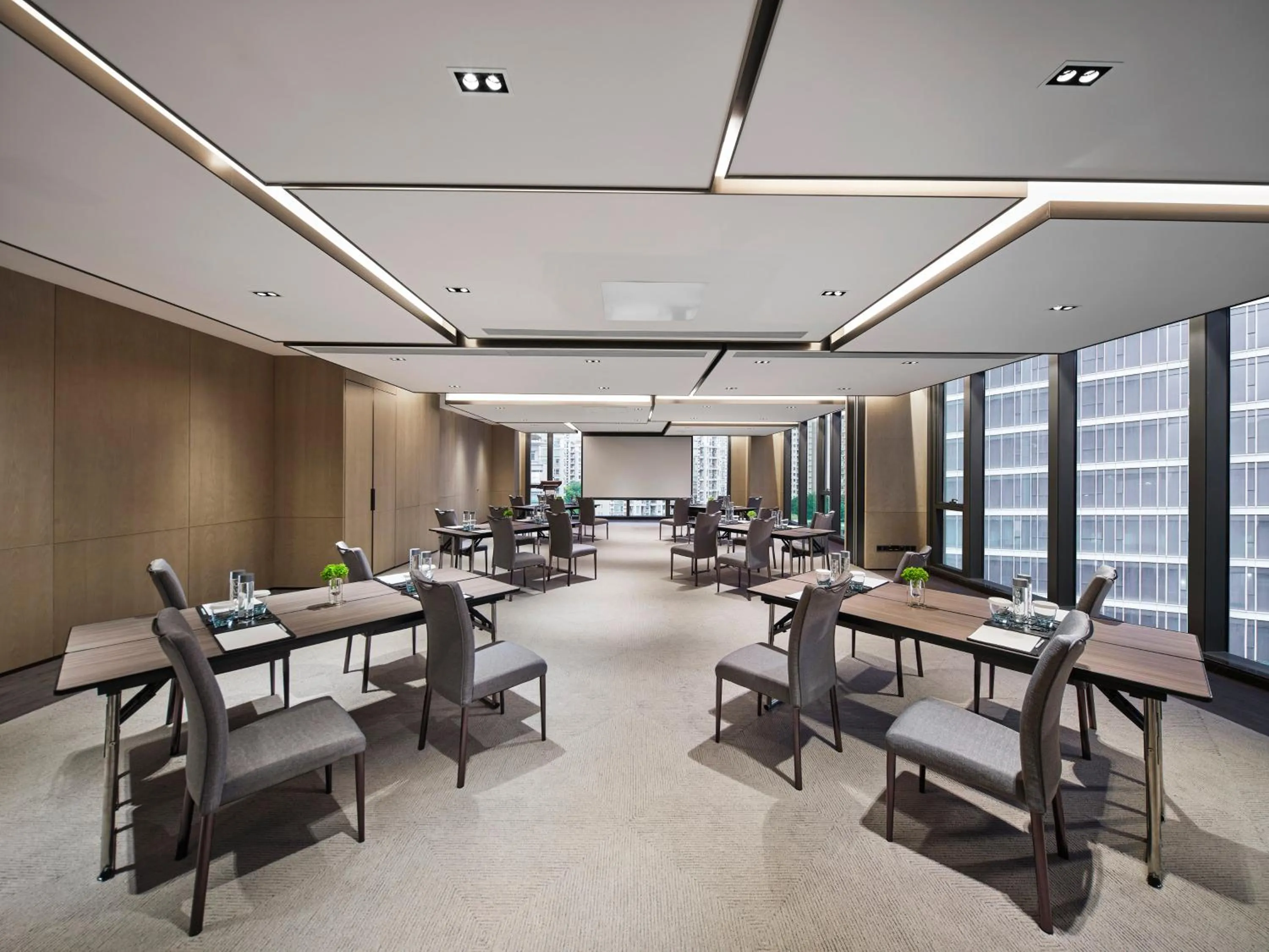 Meeting/conference room in InterContinental Dongguan by IHG