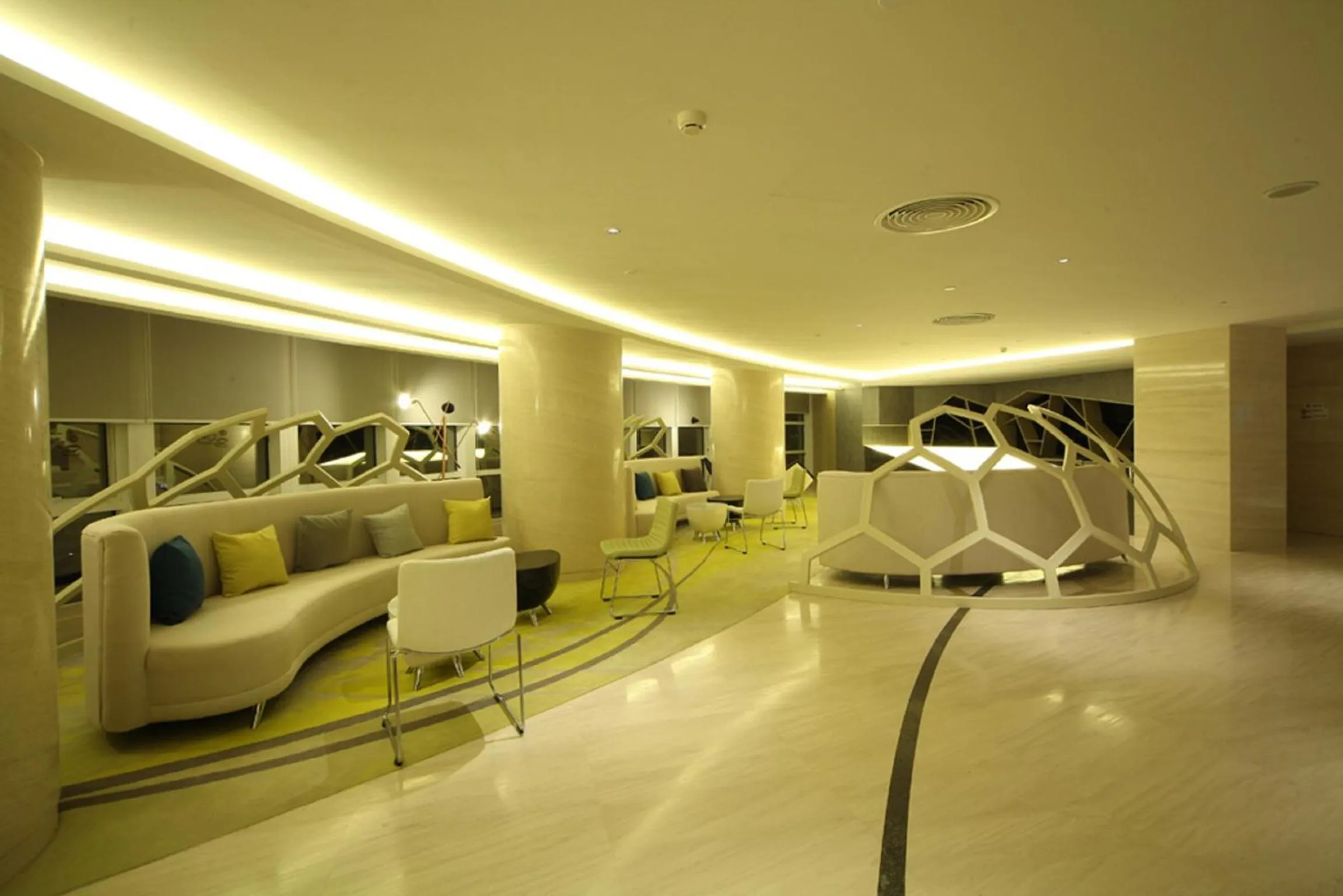 Lounge or bar in Beijing Qianyuan Hotel