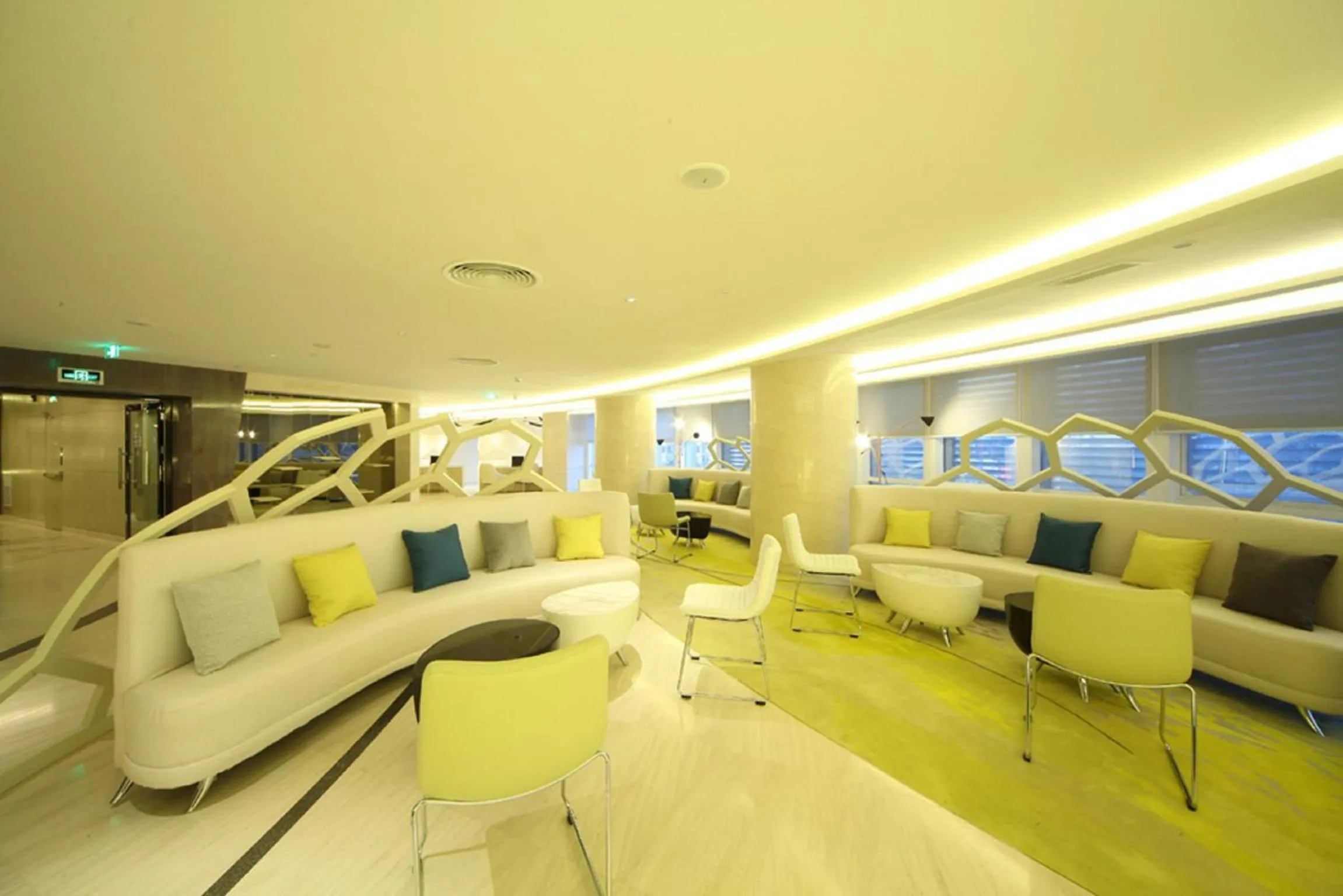 Lounge or bar in Beijing Qianyuan Hotel