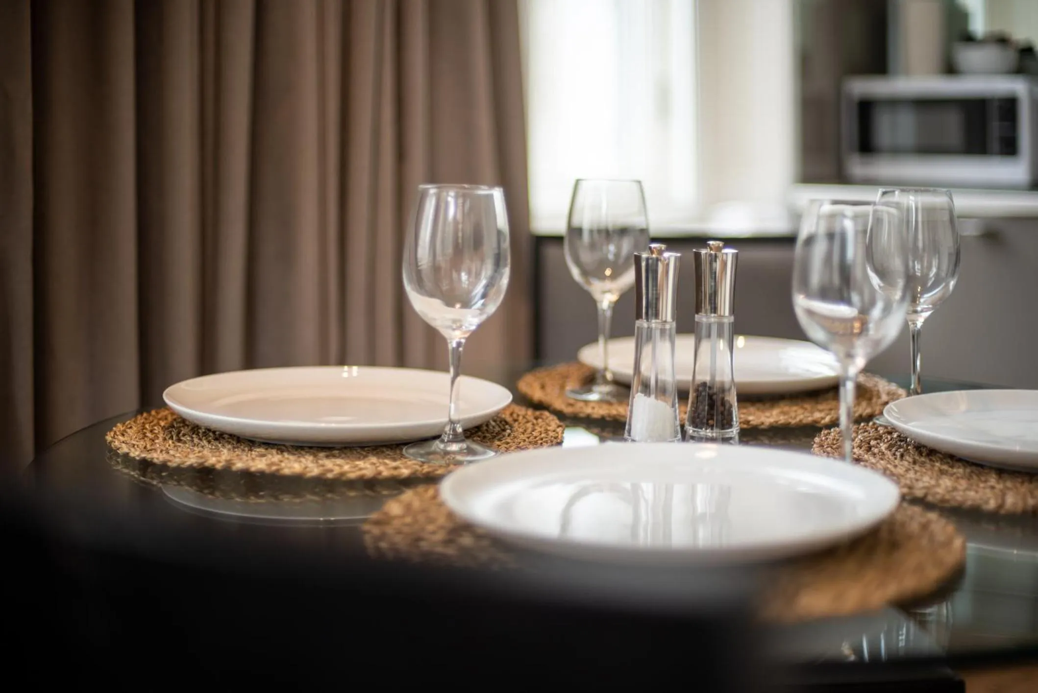 Seating area in Grosvenor Gardens by CAPITAL
