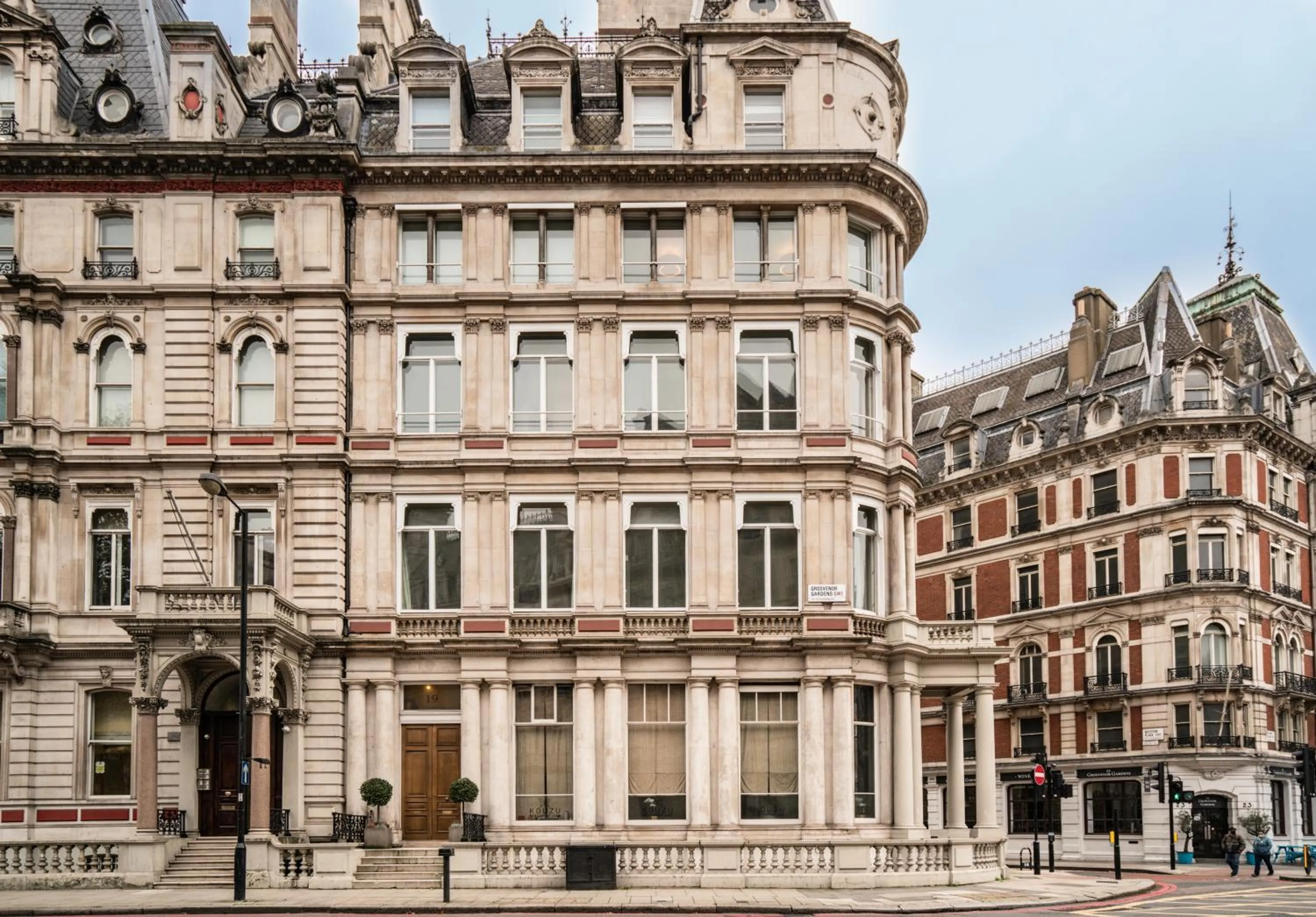 Property building in Grosvenor Gardens by CAPITAL