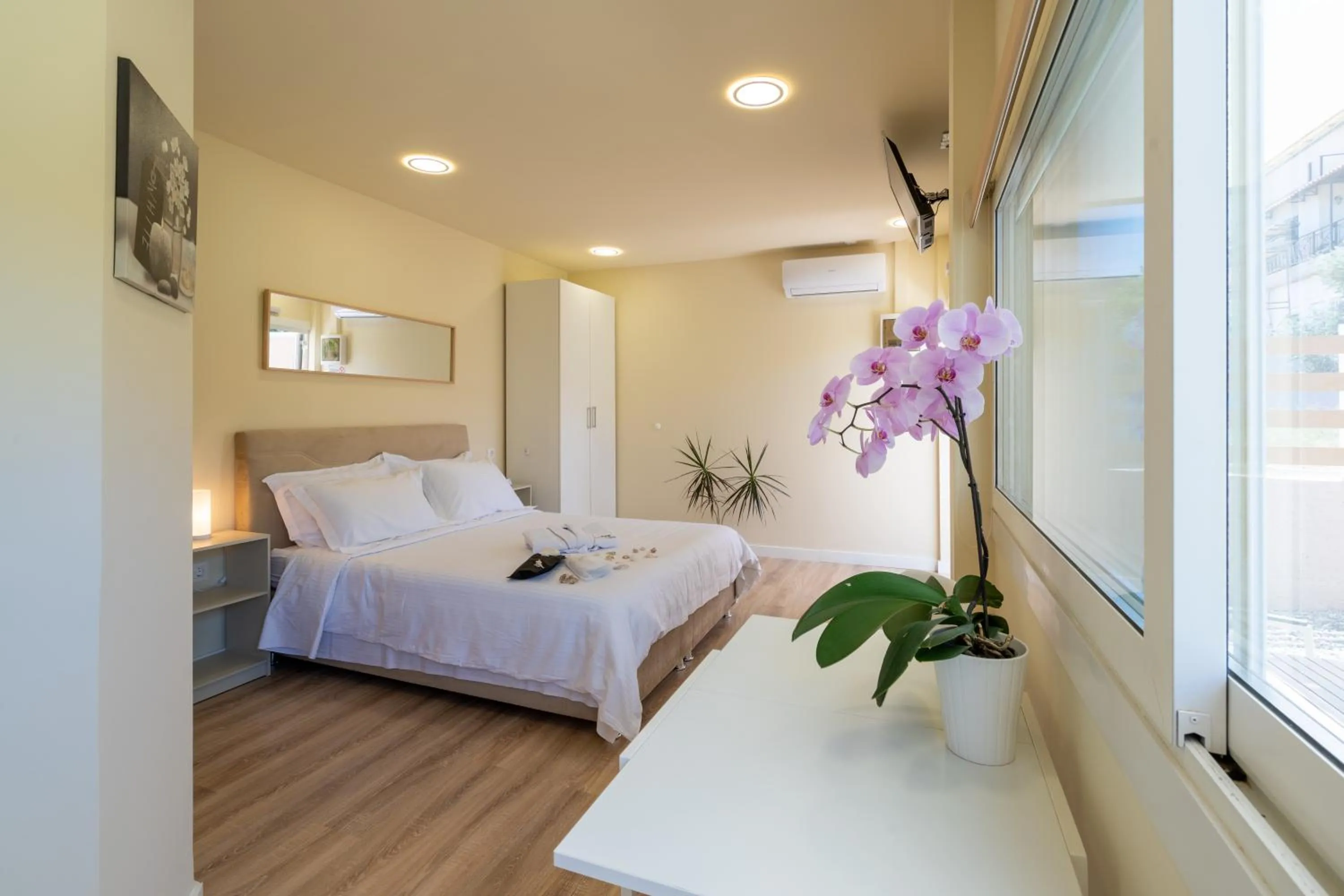Bedroom, Bed in Modular Bungalows With Heated Pool Artemis Greece