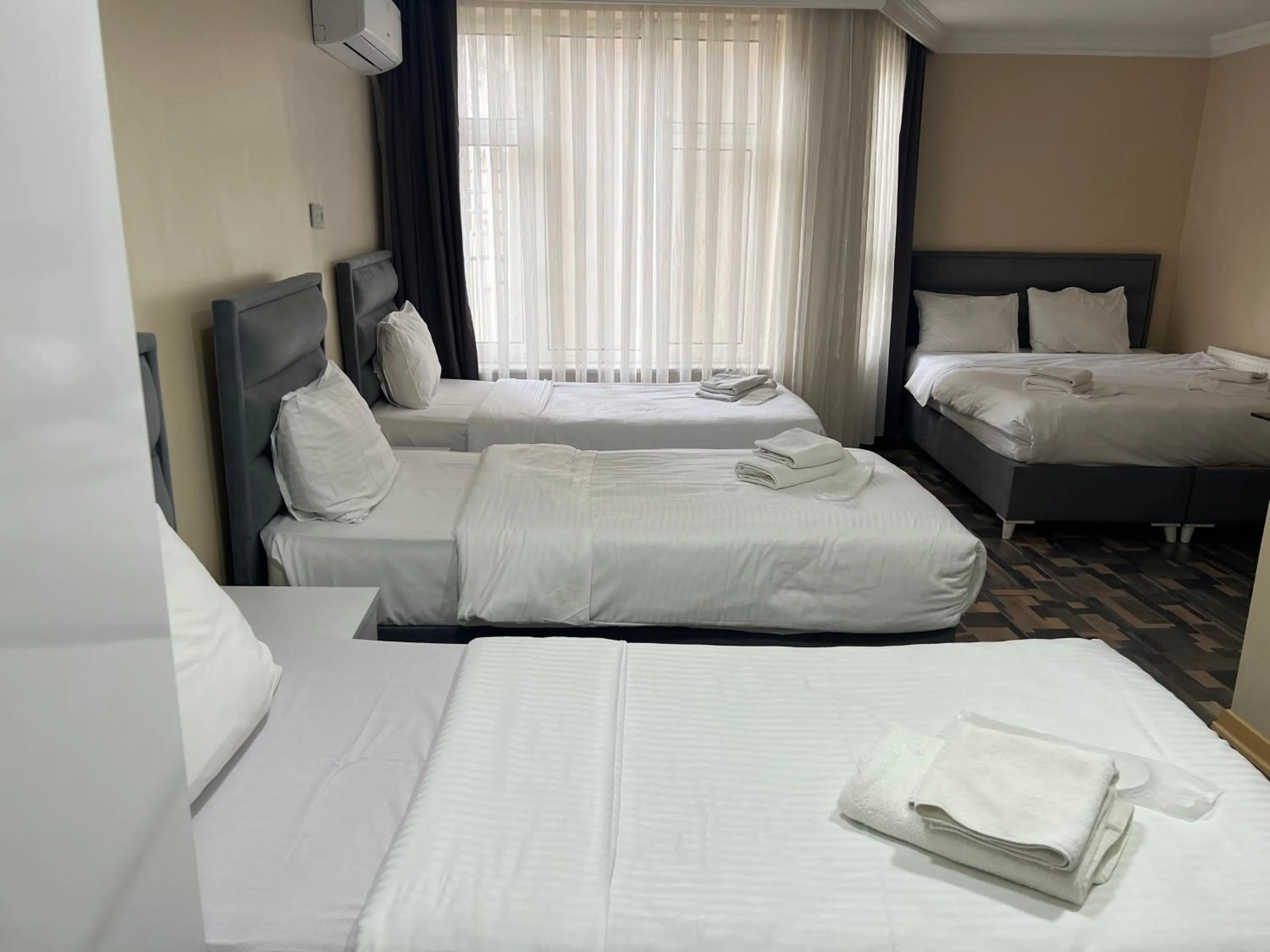 Bed in King Istanbul Hotel