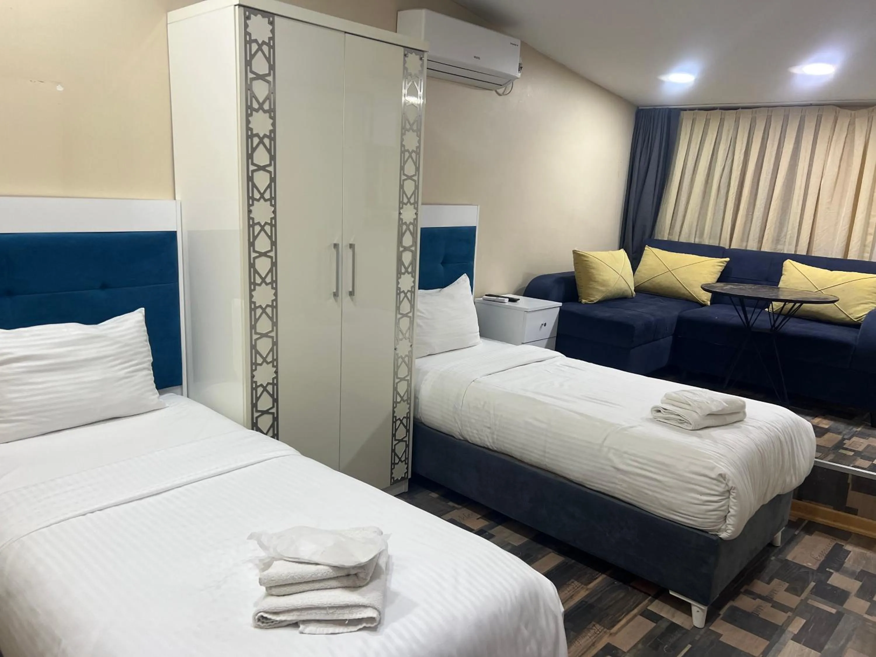 Bed in King Istanbul Hotel