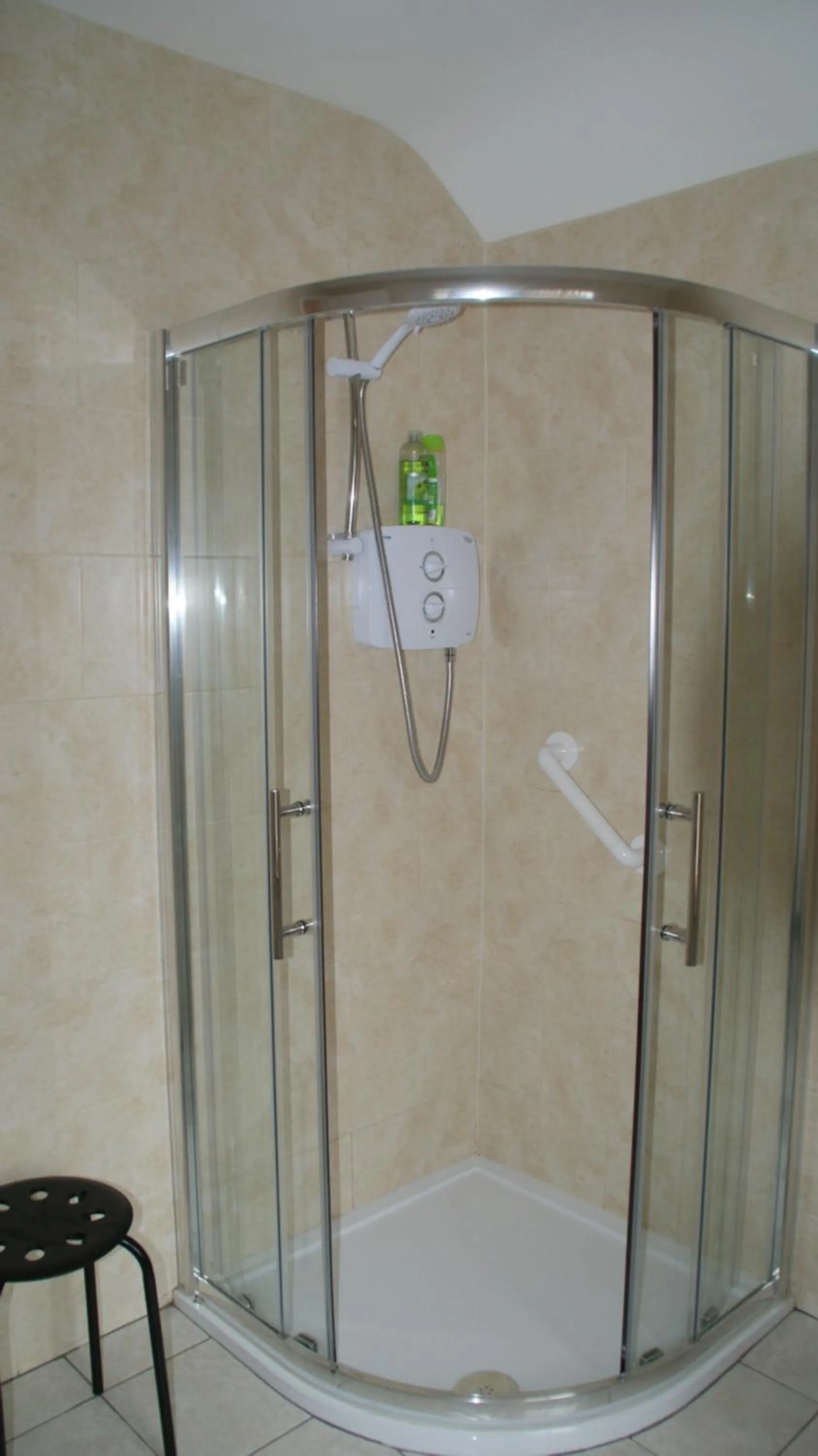 Shower in Rockville House B&B