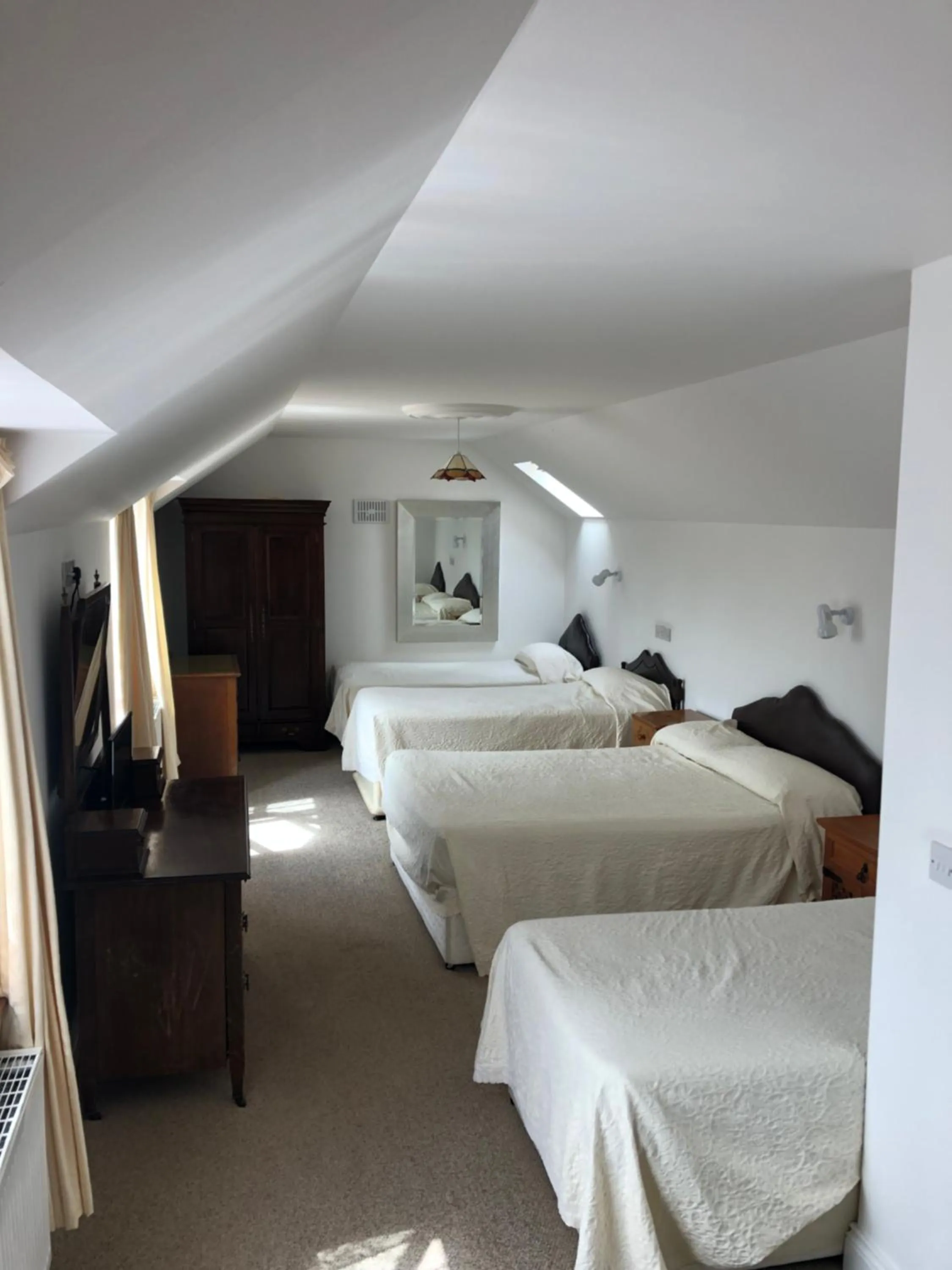 Photo of the whole room, Bed in Rockville House B&B