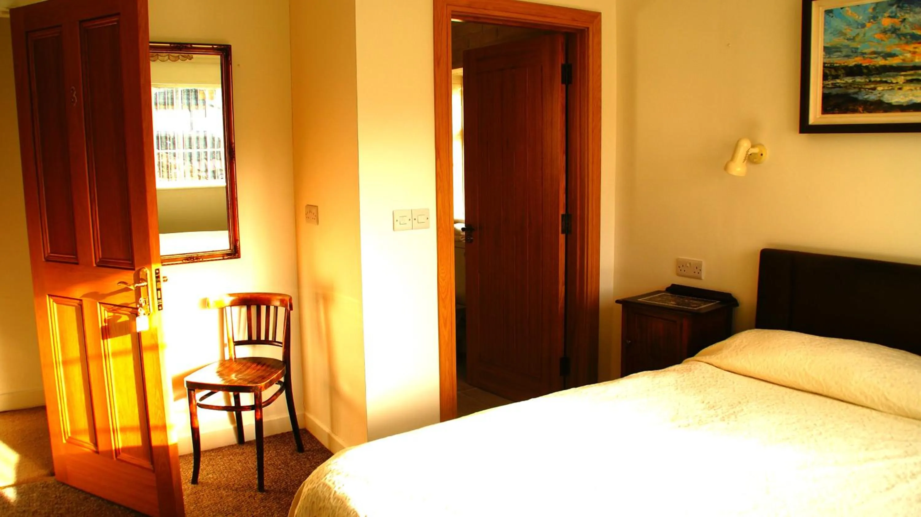 Photo of the whole room, Bed in Rockville House B&B