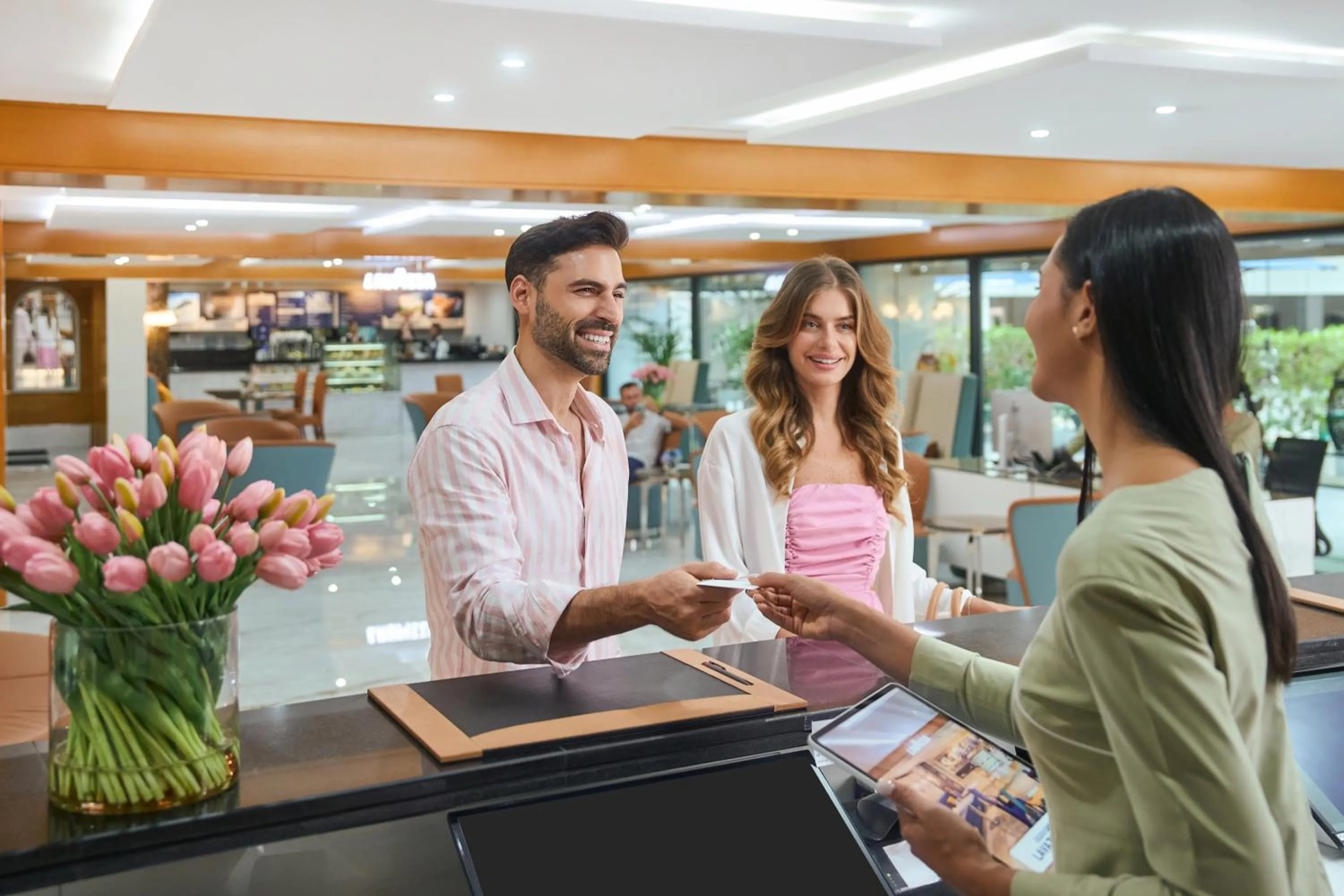 Facade/entrance in Golden Sands Hotel Apartments
